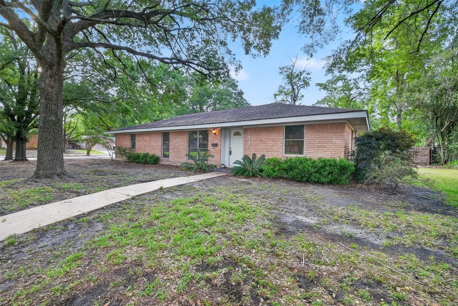 Property photo for 5422 Spellman Road, Houston, TX