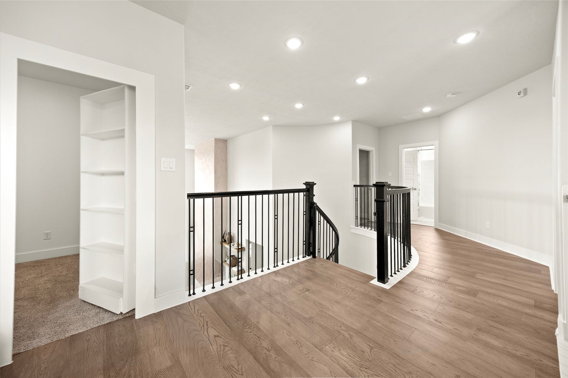 428 Horizon Light Lane, Katy, TX 77493 Game room overlooking the hidden storage and staircase