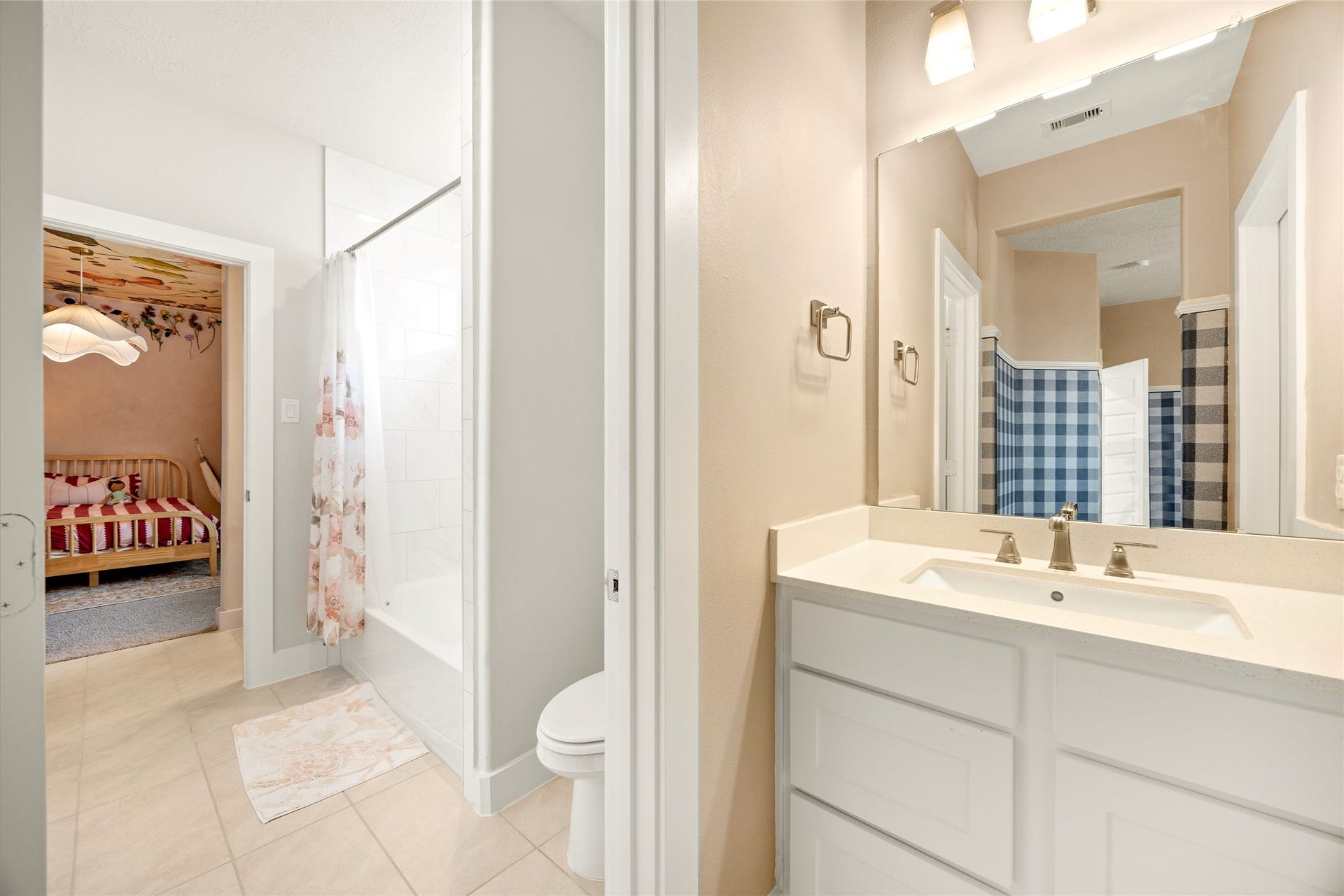 428 Horizon Light Lane, Katy, TX 77493 Bedroom 4 vanity overlooking a shared bathroom.