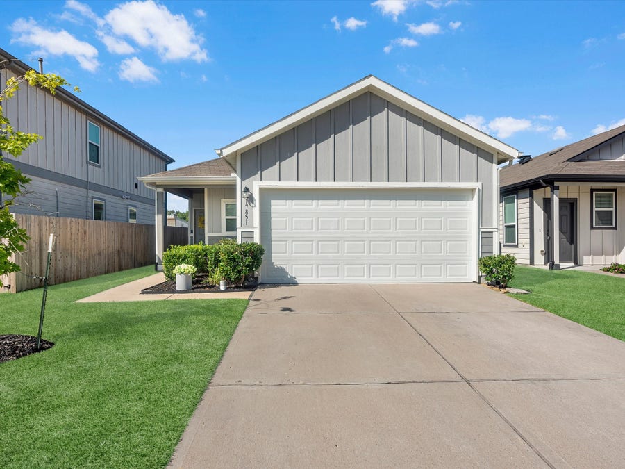 Property photo for 17851 Plow Horse Lane, Hockley, TX