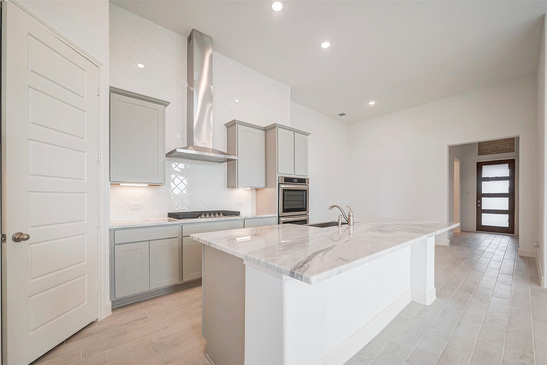 3007 Golden Isle Drive, Texas City, TX 77568