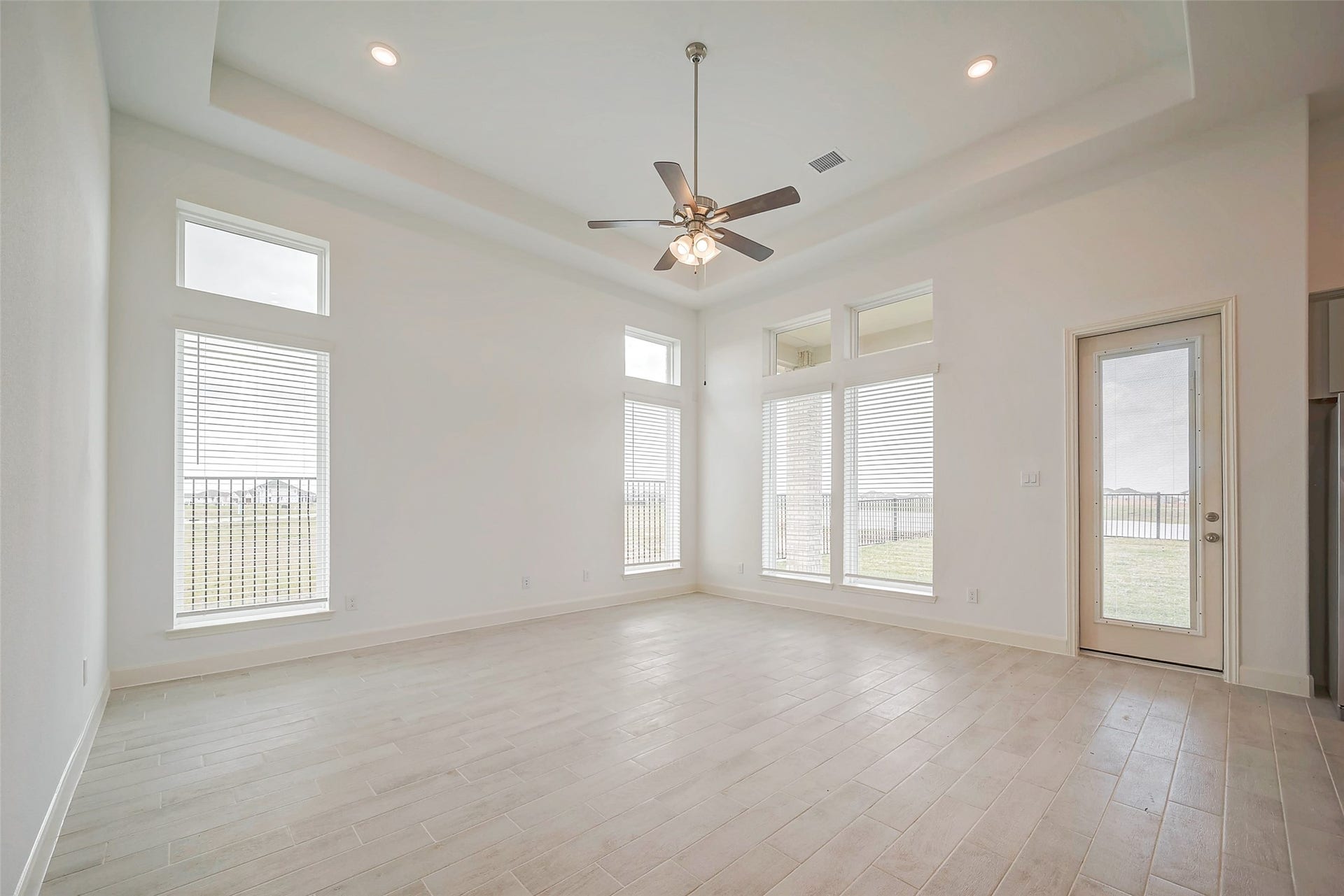 3007 Golden Isle Drive, Texas City, TX 77568