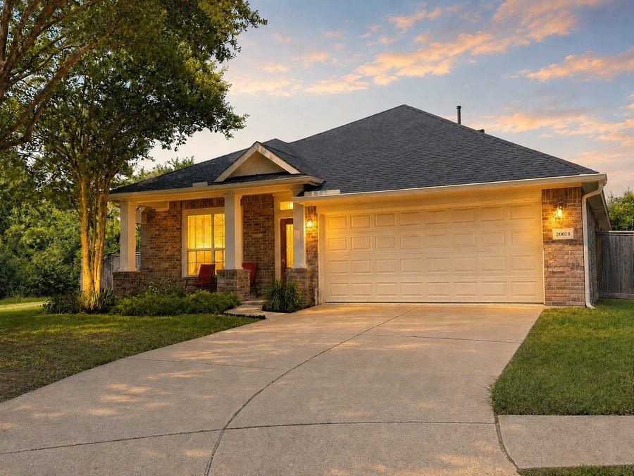 Property photo for 20018 Queens Oak Court, Spring, TX
