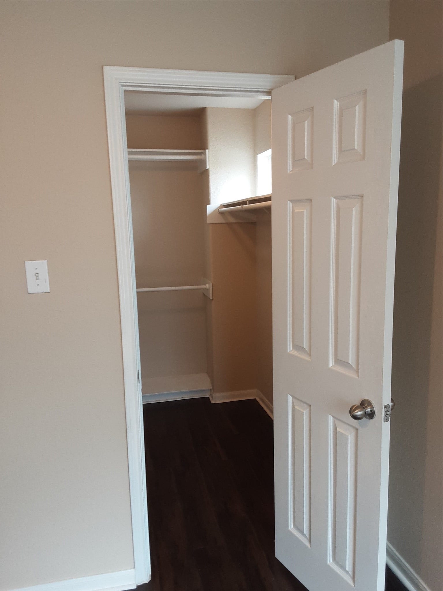 5502 Post Oak Manor Drive, Houston, TX 77085 Walking Closet