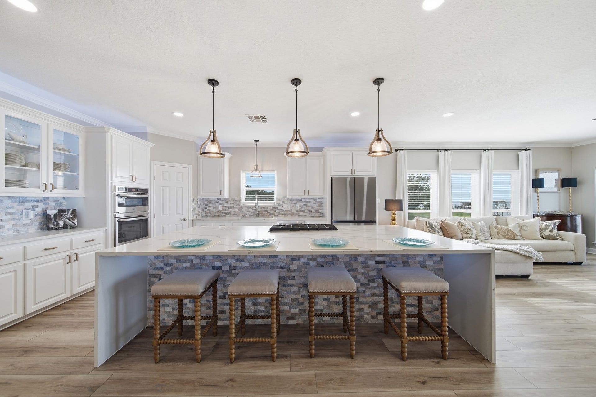 2534 Cliff Drive, San Leon, TX 77539 This culinary haven is perfectly designed for effortless entertaining.
