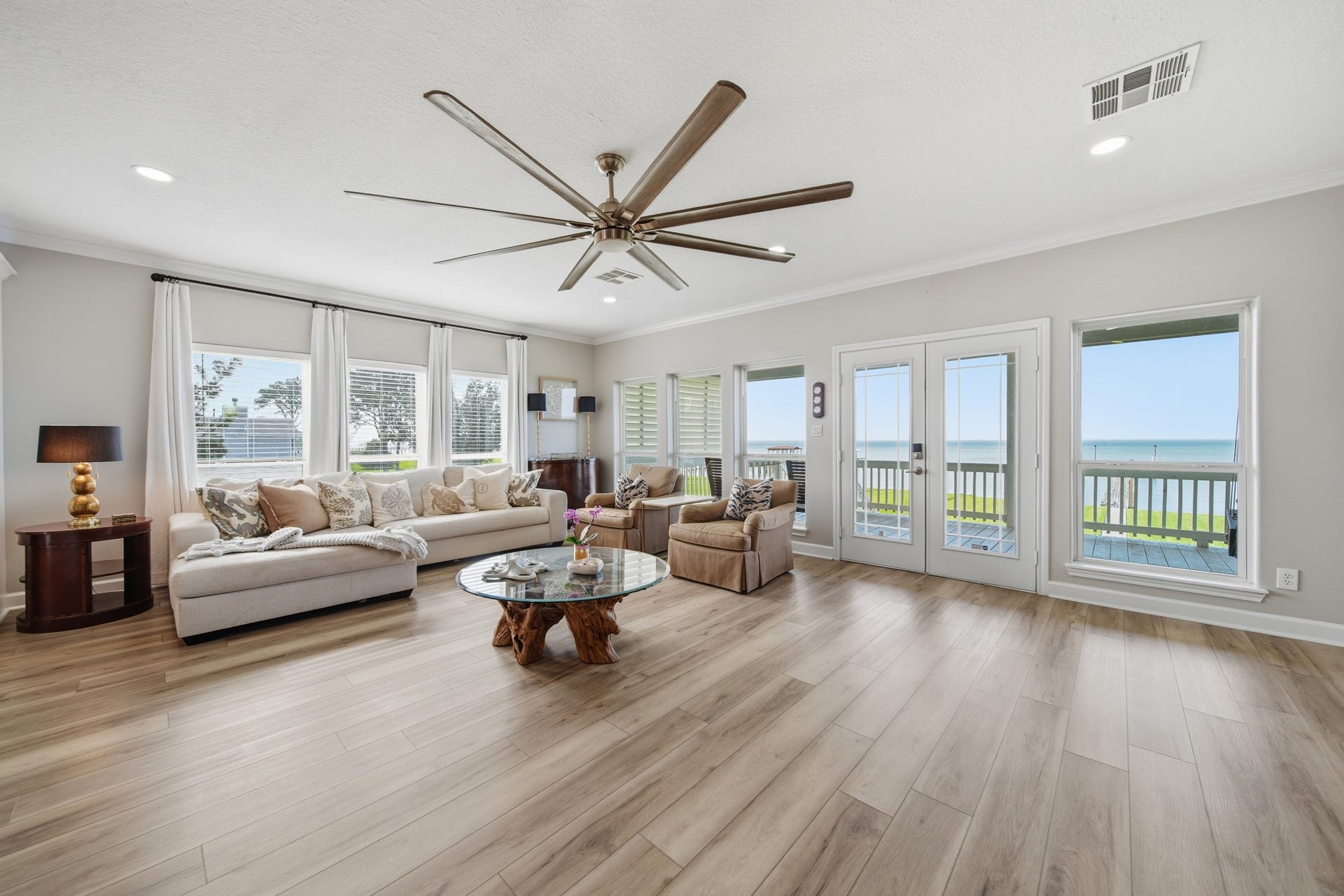 2534 Cliff Drive, San Leon, TX 77539 2534 Cliff Drive, San Leon, TX 77539