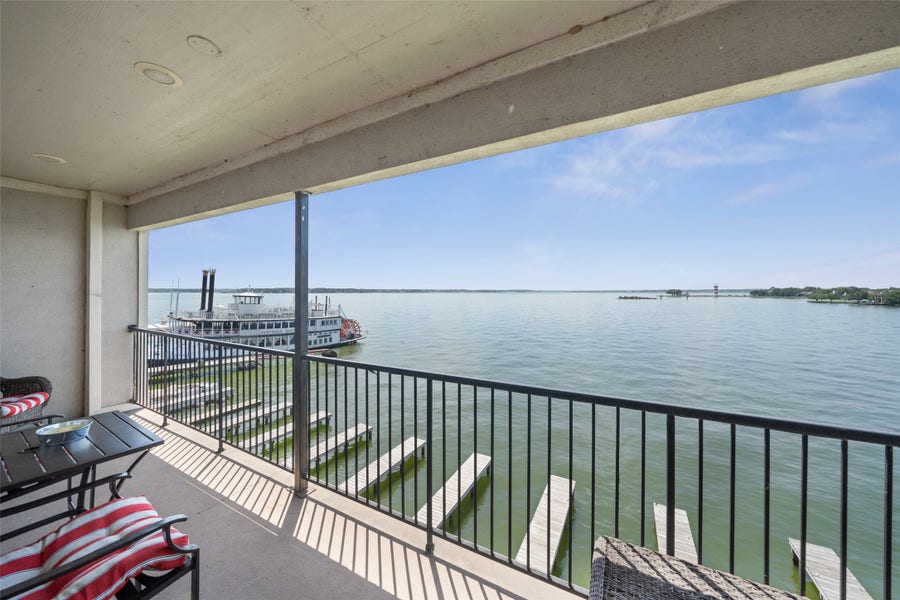 Property photo for 7039 Kingston Cove Lane, #306, Willis, TX