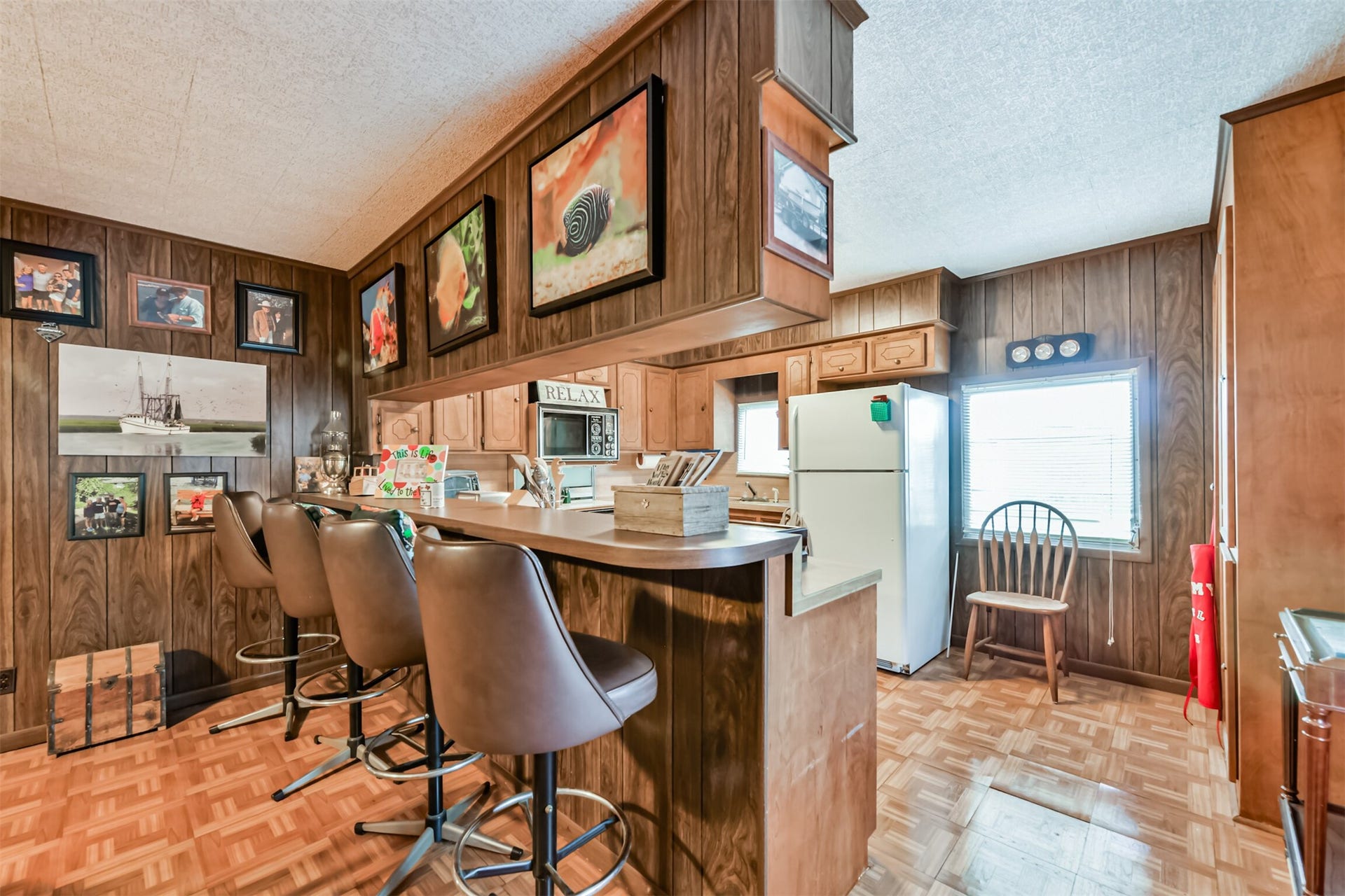1521 John Street, San Leon, TX 77539 Garage apartment kitchen