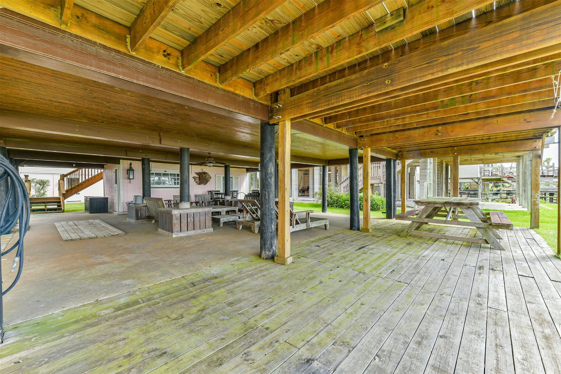1521 John Street, San Leon, TX 77539 1521 John Street, San Leon, TX 77539