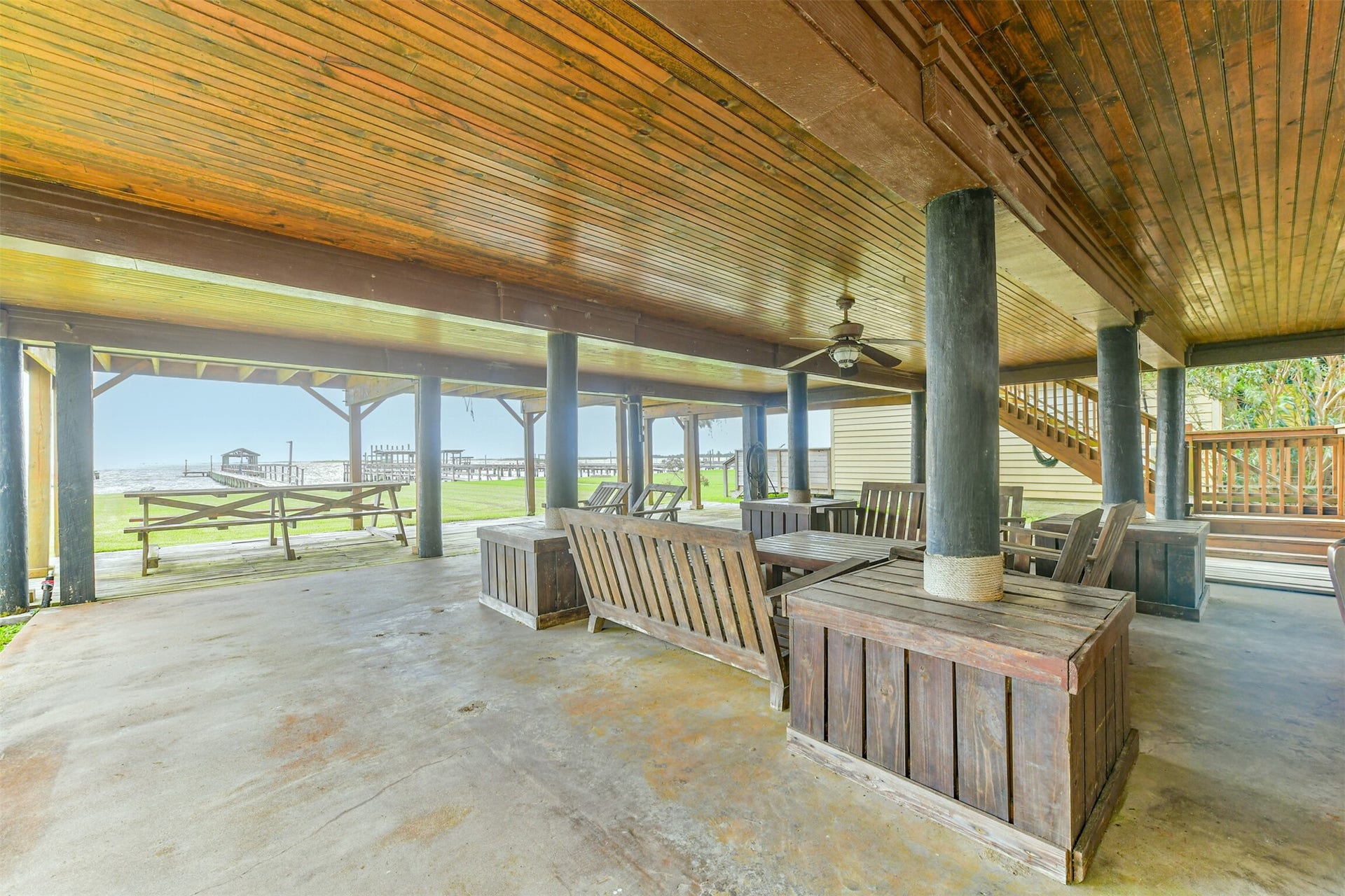 1521 John Street, San Leon, TX 77539 1521 John Street, San Leon, TX 77539