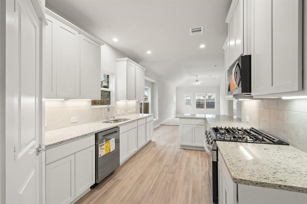 32910 Ruthie Dean Drive, Brookshire, TX 77423 32910 Ruthie Dean Drive, Brookshire, TX 77423