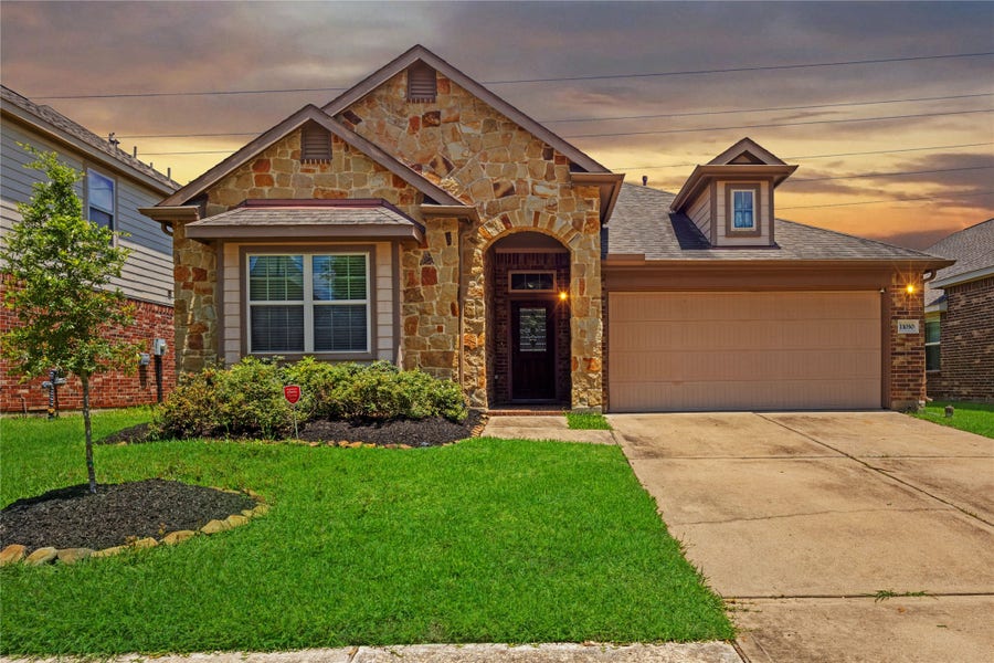 Property photo for 11030 Heartland Grove Drive, Richmond, TX
