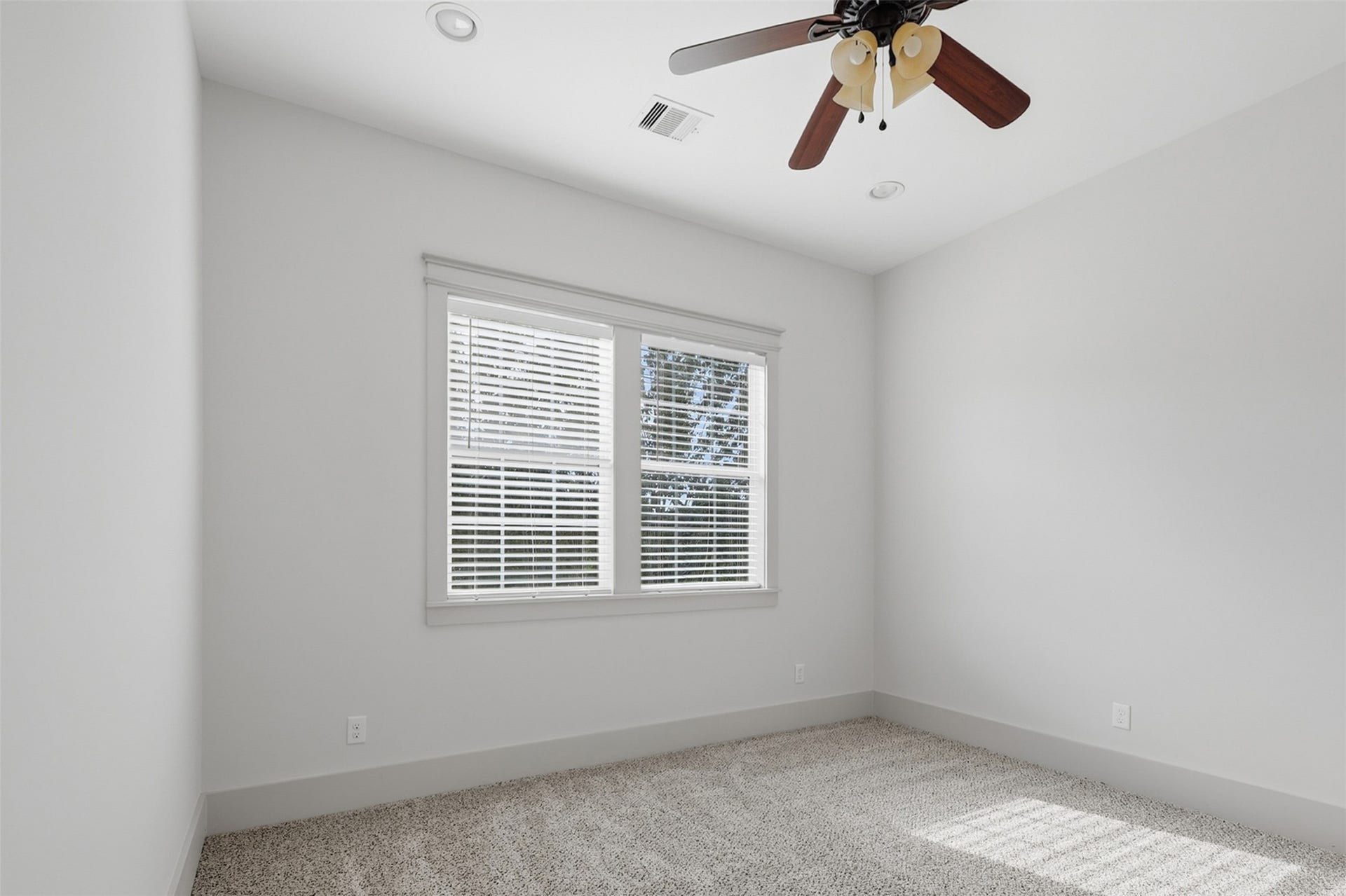 16017 Kube Court, Jersey Village, TX 77040 Secondary bedroom 2