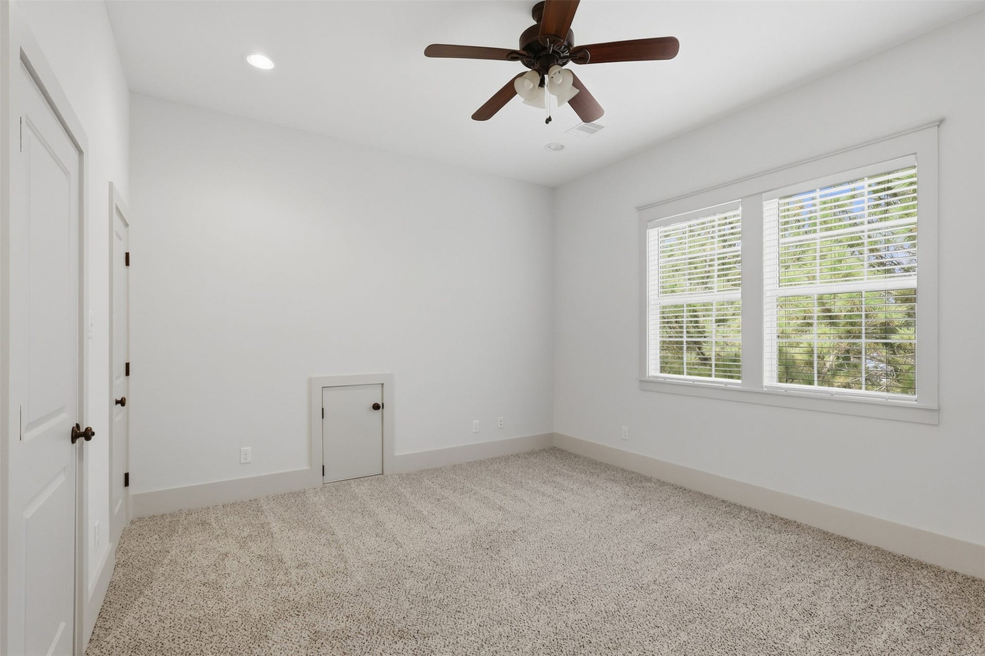 16017 Kube Court, Jersey Village, TX 77040 secondary bedroom 1
