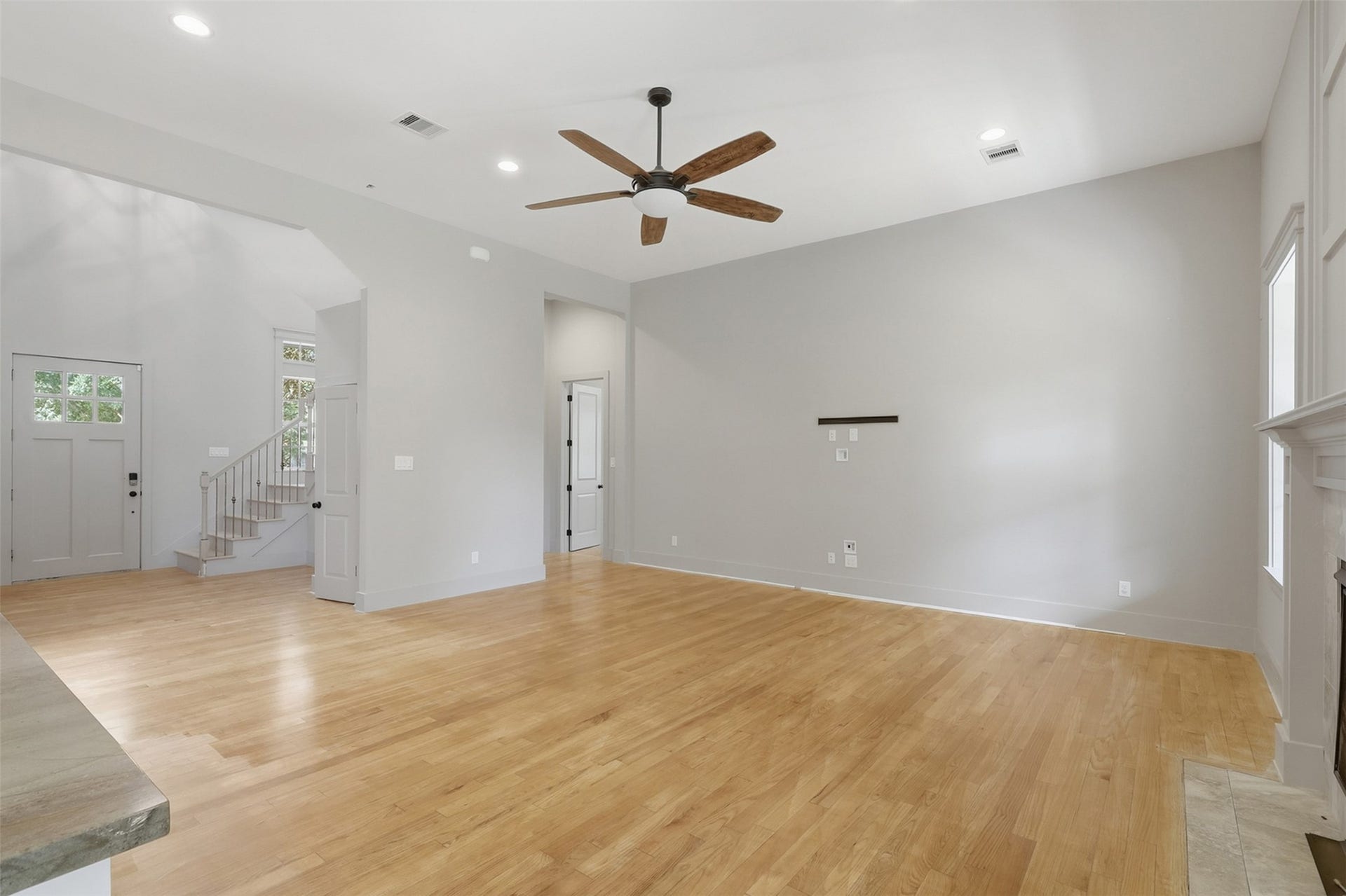 16017 Kube Court, Jersey Village, TX 77040 Open concept floorplan