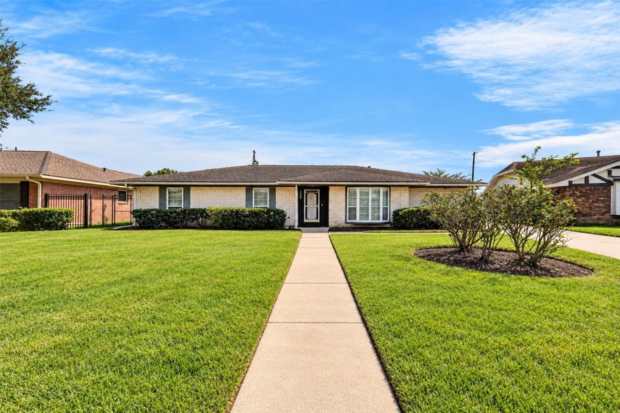 Property photo for 3908 Carlson Lane, Houston, TX