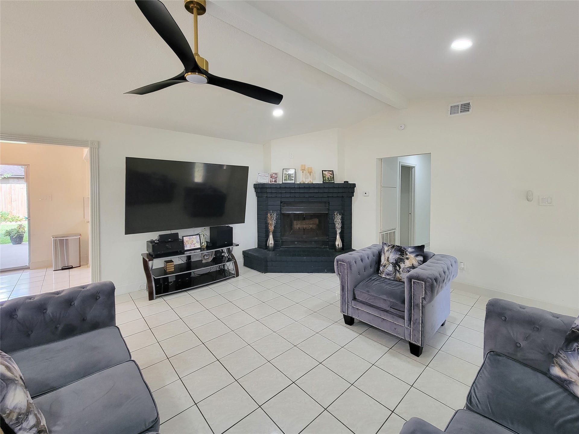 12519 Orleans Street, Houston, TX 77015 12519 Orleans Street, Houston, TX 77015