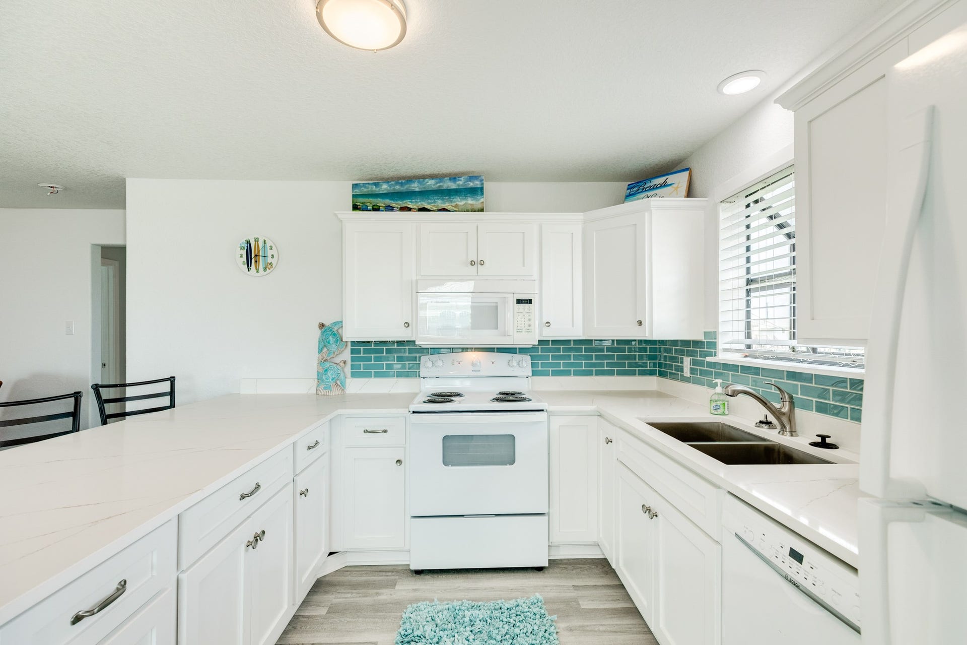 310 Parkview Road, Surfside Beach, TX 77541