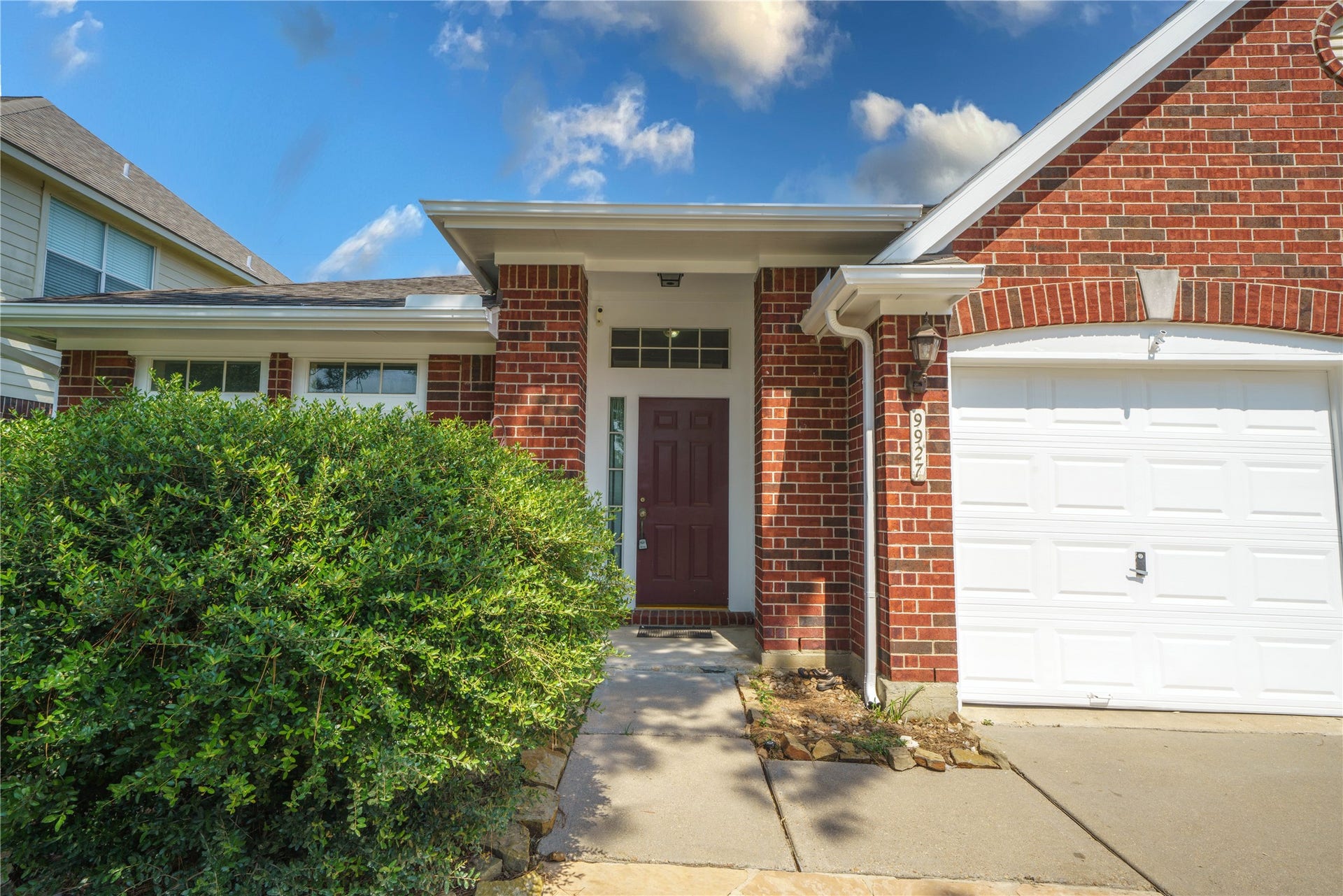 9927 Autumn Way Drive, Houston, TX 77064 Front 2