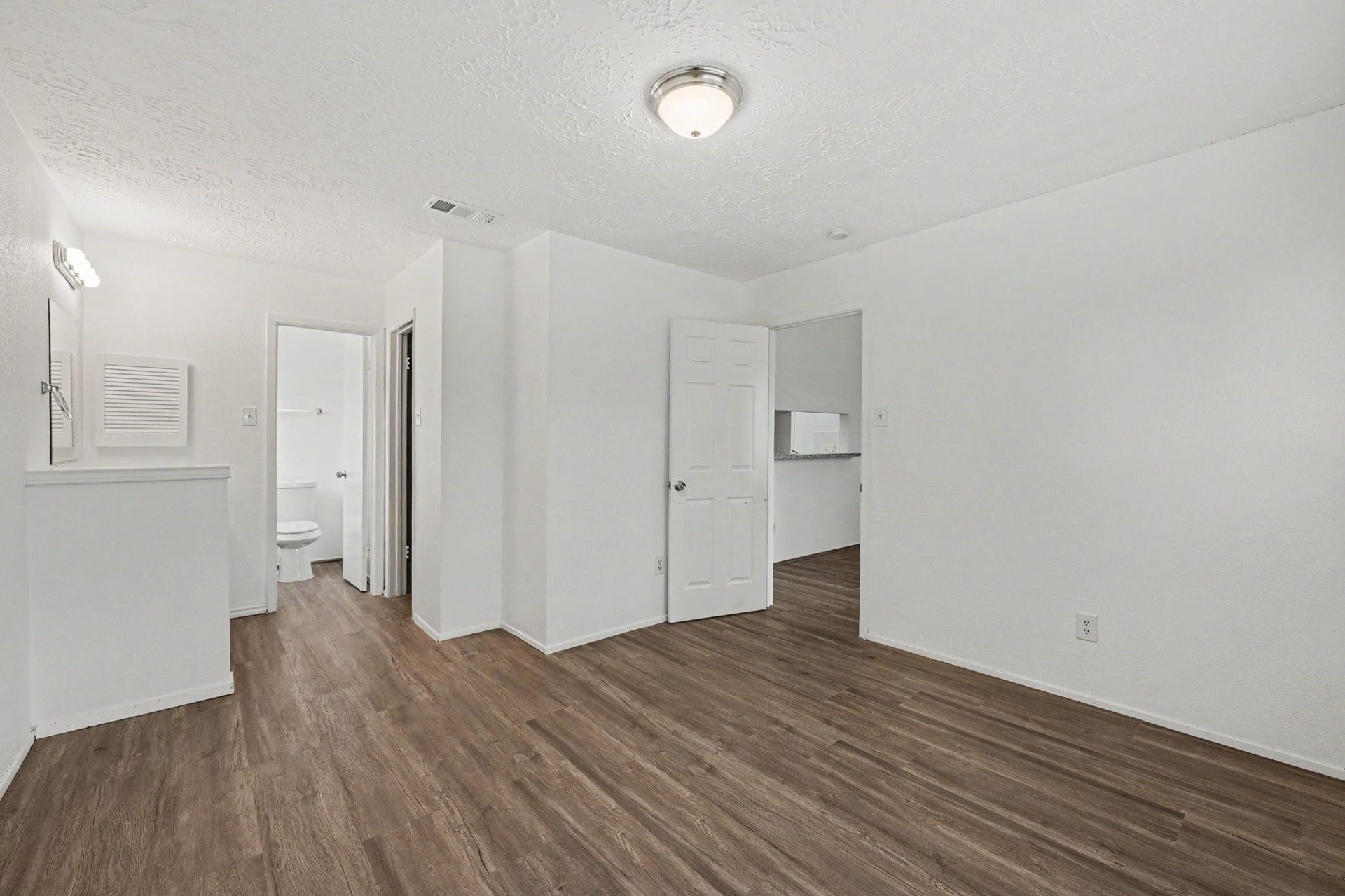 2015 Highcrest Drive, Missouri City, TX 77489 2015 Highcrest Drive, Missouri City, TX 77489
