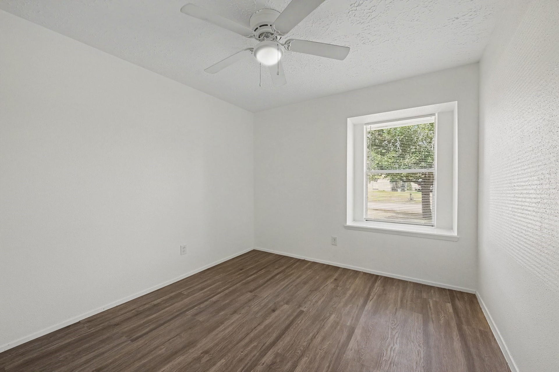 2015 Highcrest Drive, Missouri City, TX 77489 2015 Highcrest Drive, Missouri City, TX 77489