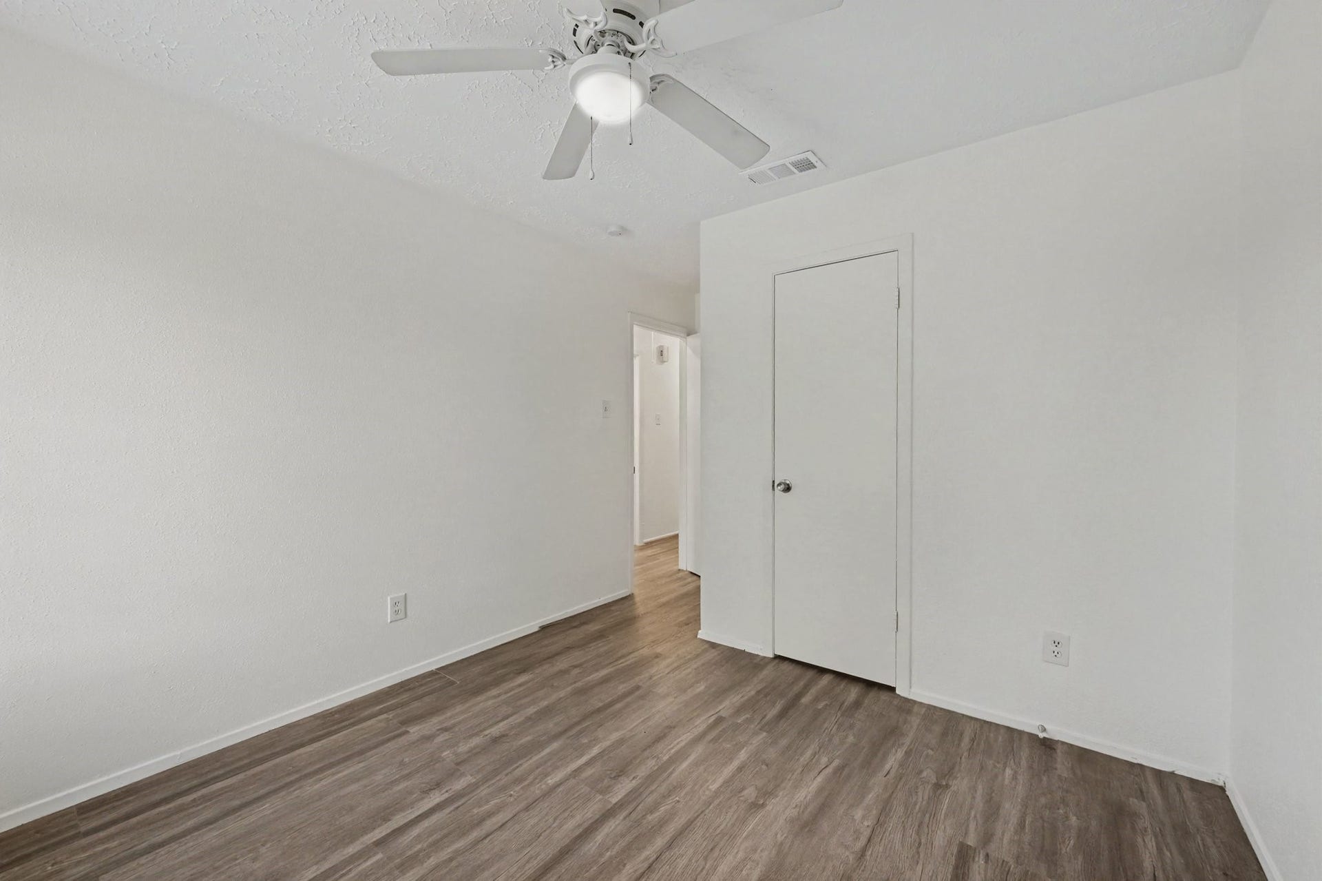 2015 Highcrest Drive, Missouri City, TX 77489 2015 Highcrest Drive, Missouri City, TX 77489