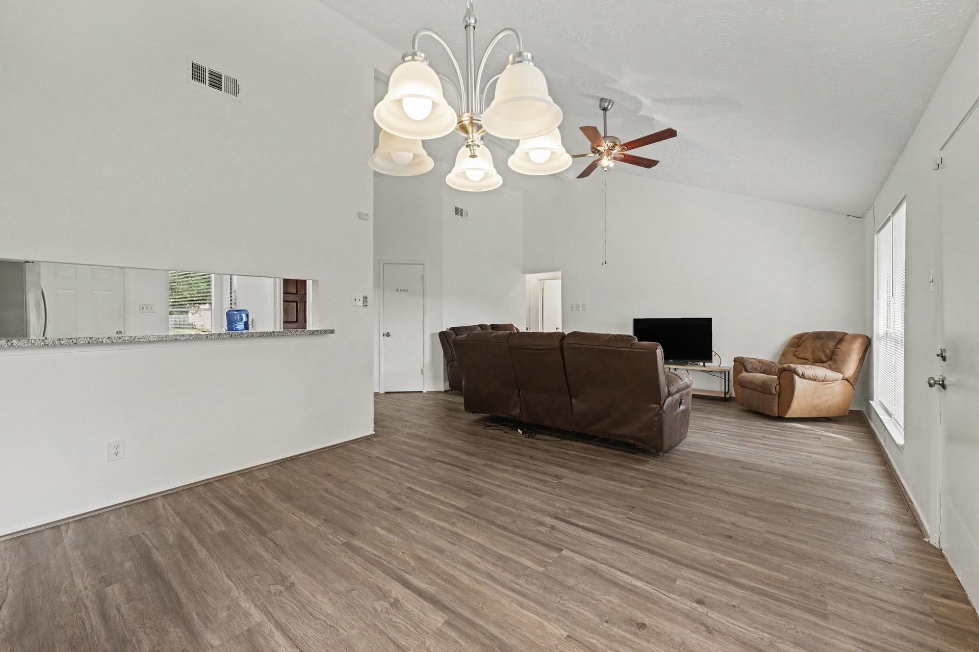 2015 Highcrest Drive, Missouri City, TX 77489 2015 Highcrest Drive, Missouri City, TX 77489
