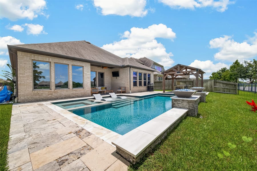 Property photo for 4824 Peppermill Ridge Lane, Rosharon, TX