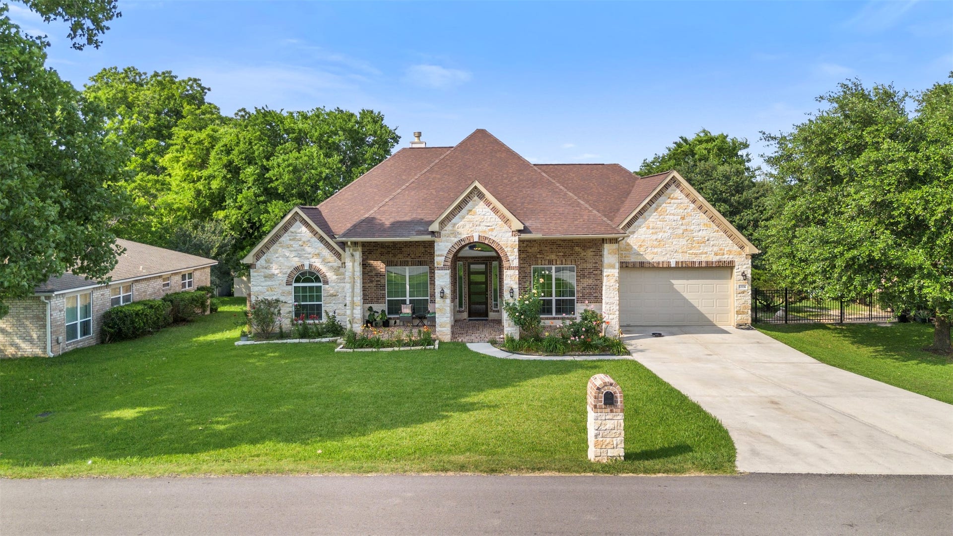13336 Lake Breeze Lane, Willis, TX 77318 13336 Lake Breeze Lane, Willis, TX 77318