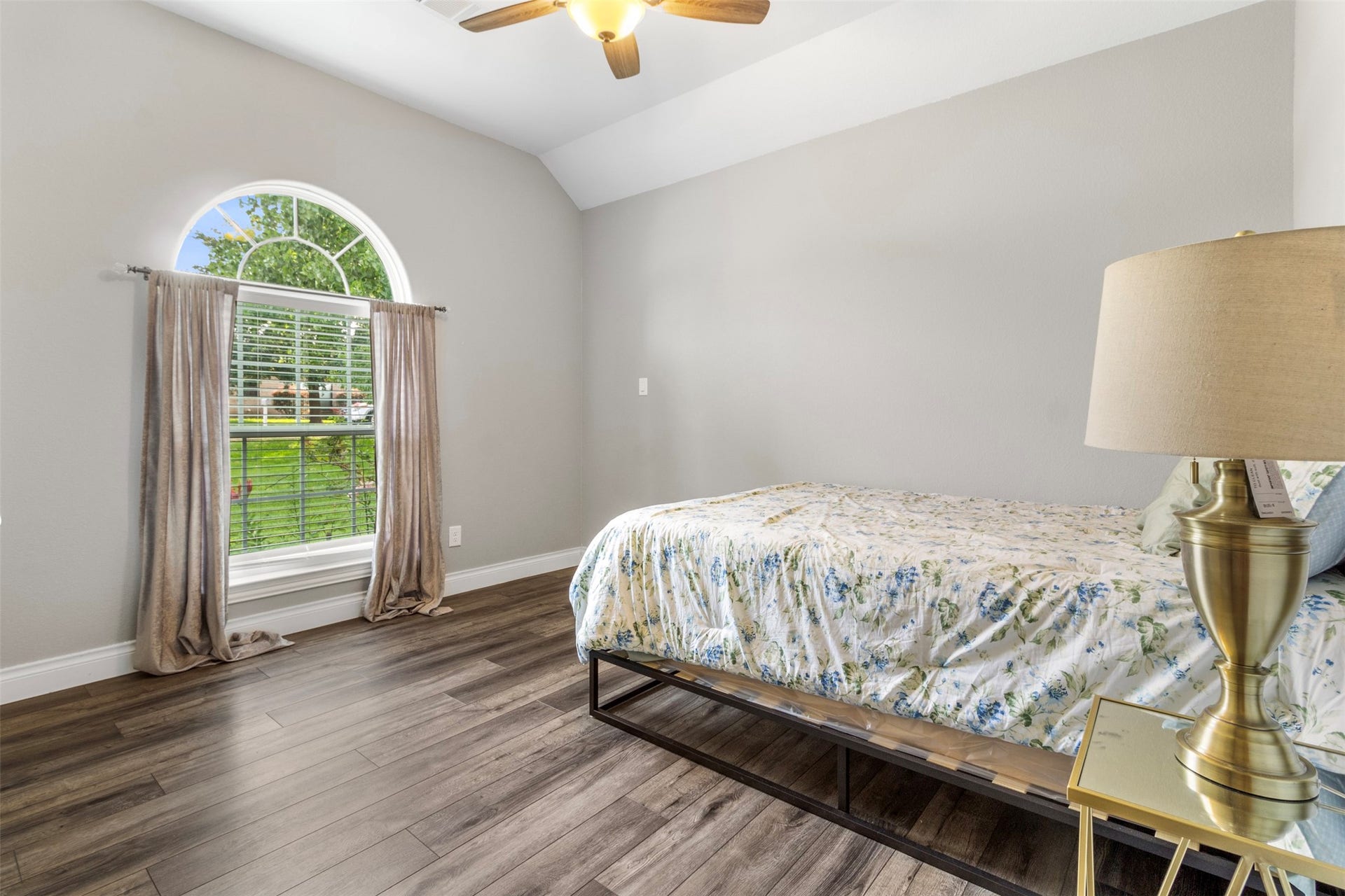 13336 Lake Breeze Lane, Willis, TX 77318 13336 Lake Breeze Lane, Willis, TX 77318