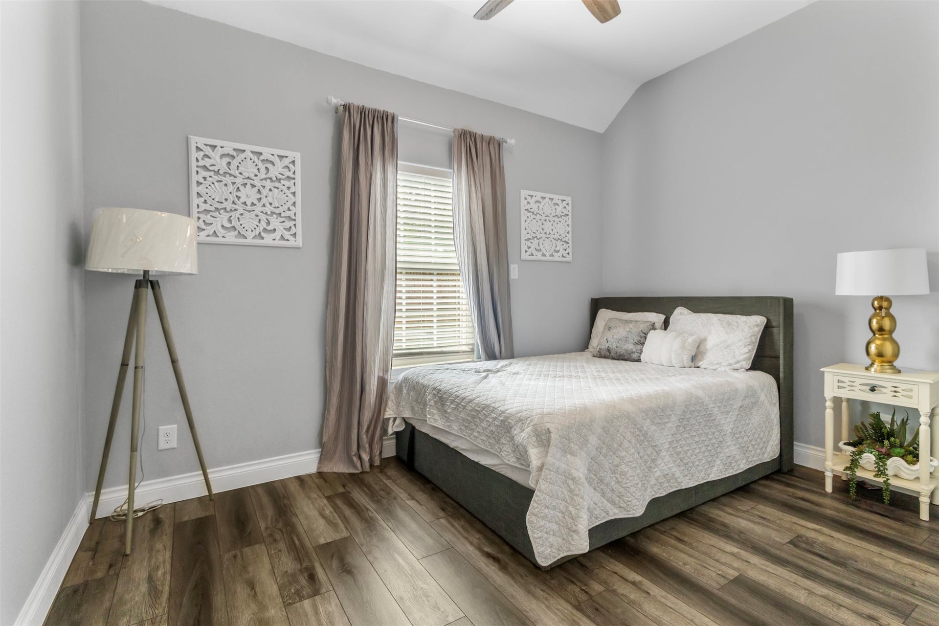 13336 Lake Breeze Lane, Willis, TX 77318 13336 Lake Breeze Lane, Willis, TX 77318