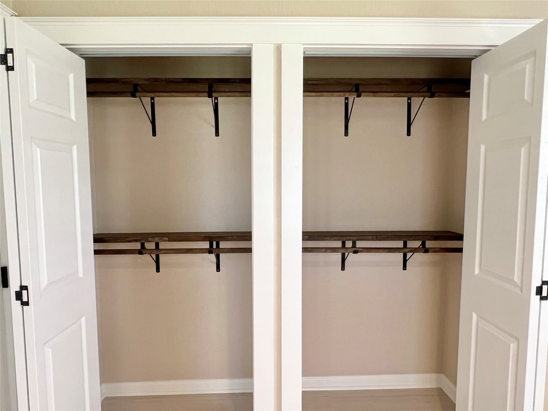 3806 Peck Street, Santa Fe, TX 77517 Double Decking for hanging clothes and fully shelved as well for extra storage.