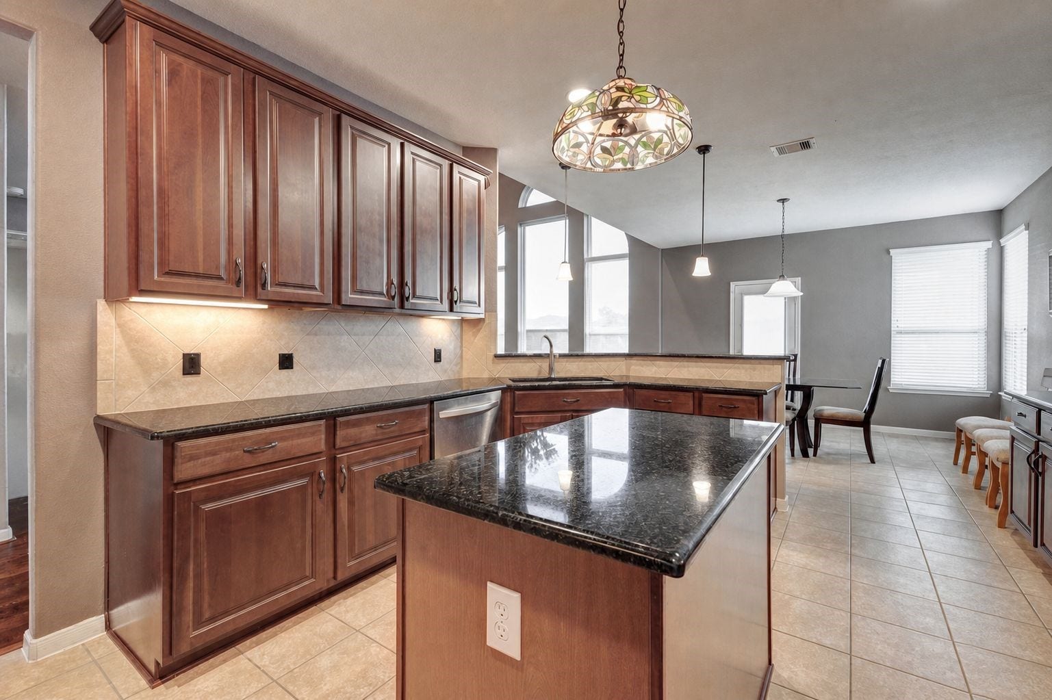 6403 Drayton Hall, Missouri City, TX 77459 6403 Drayton Hall, Missouri City, TX 77459