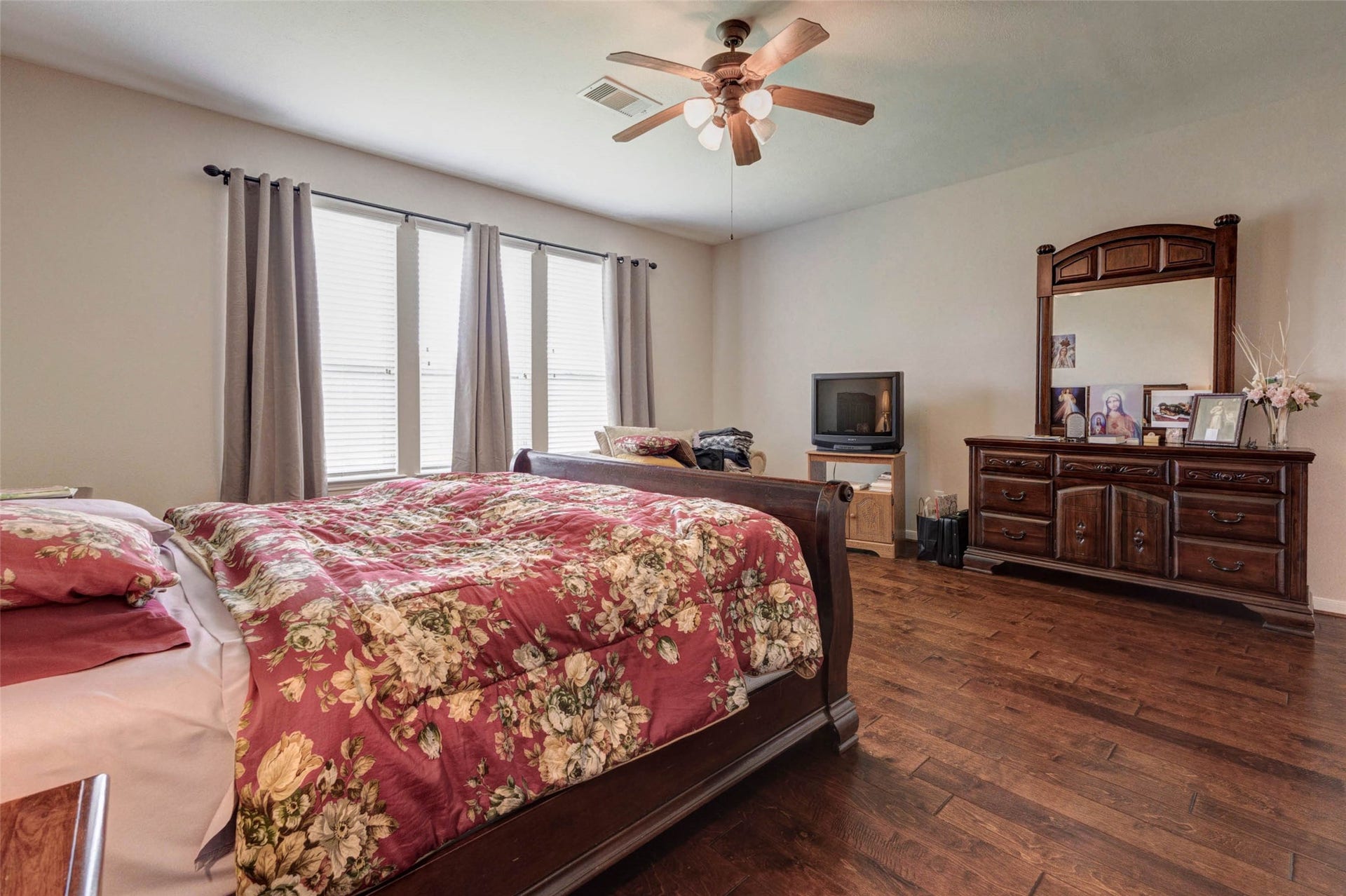 6403 Drayton Hall, Missouri City, TX 77459 6403 Drayton Hall, Missouri City, TX 77459