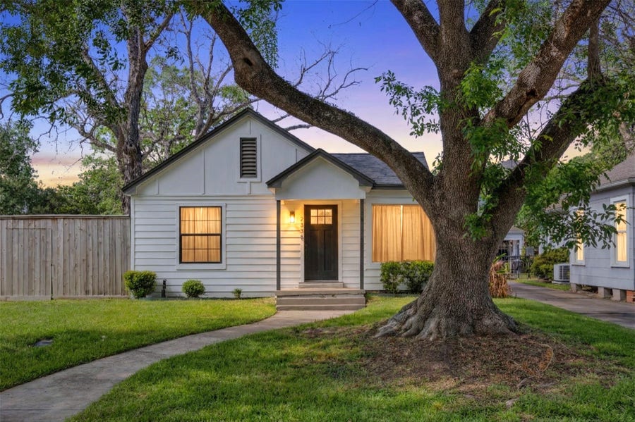 Property photo for 2538 Southgate Boulevard, Houston, TX
