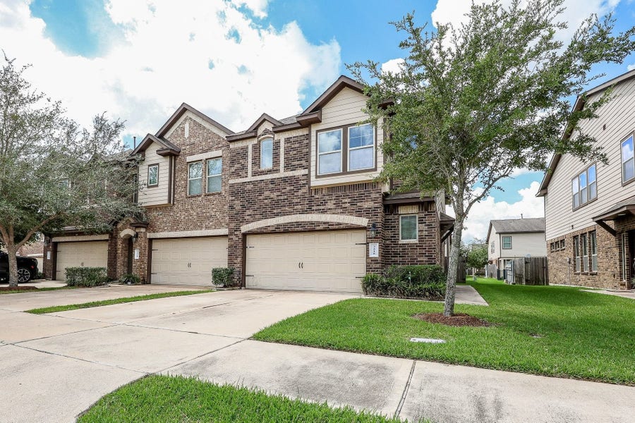 Property photo for 3418 Harvest Meadow Lane, Rosenberg, TX