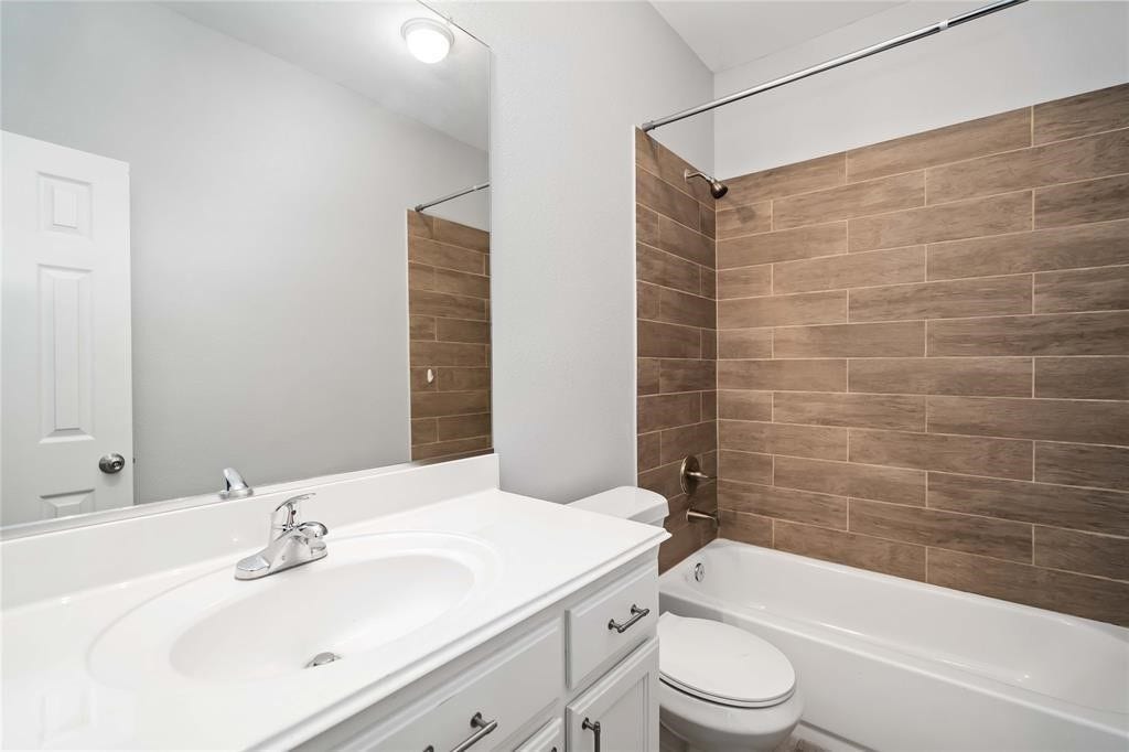 5105 Southwind Street, #A & B, Houston, TX 77033
