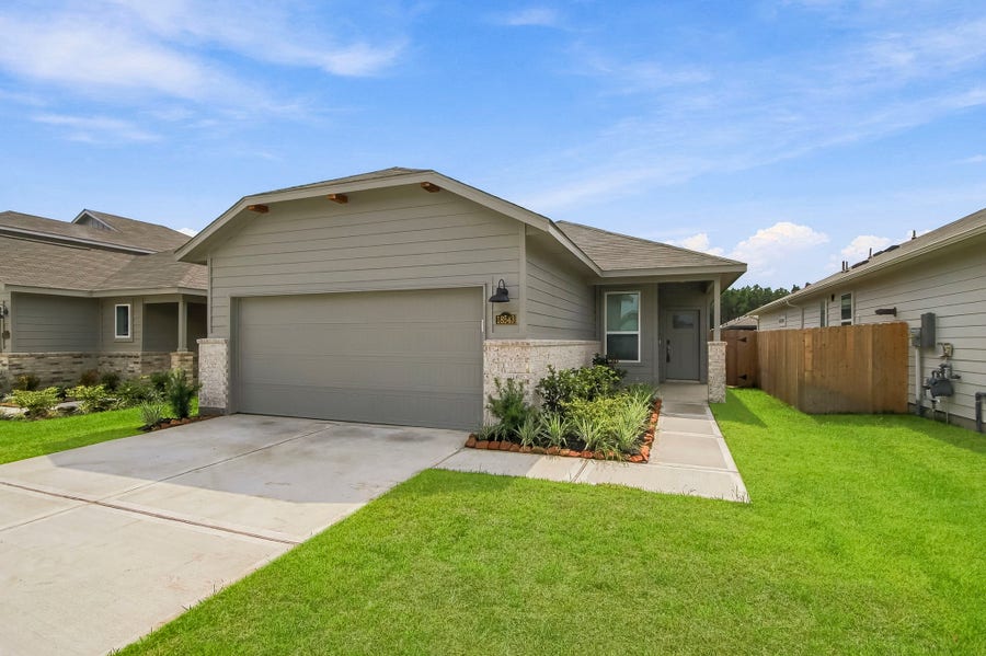 Property photo for 18543 Landing Meadows Lane, New Caney, TX