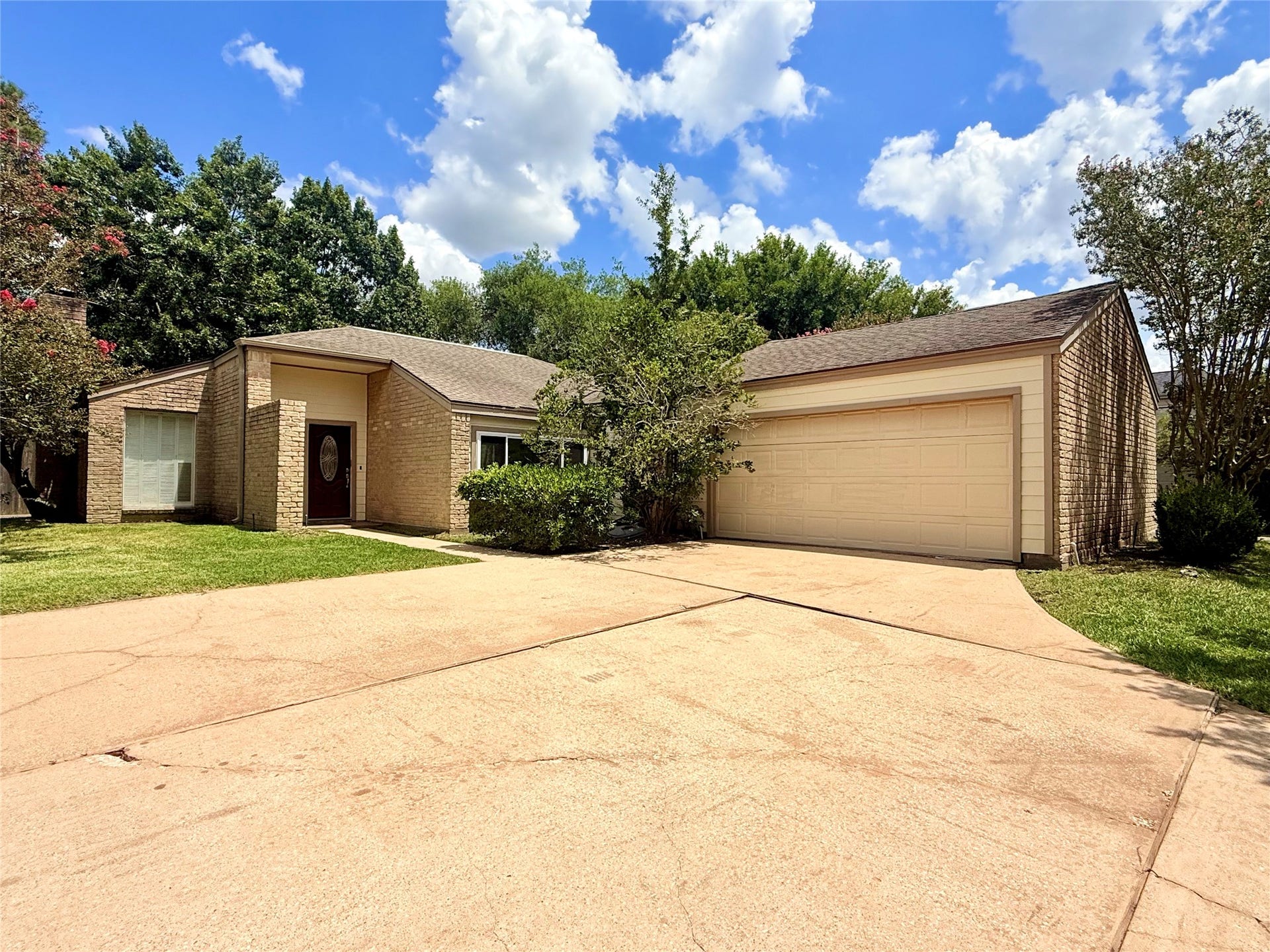 11318 Briar Forest Drive, Houston, TX 77077 11318 Briar Forest Drive, Houston, TX 77077