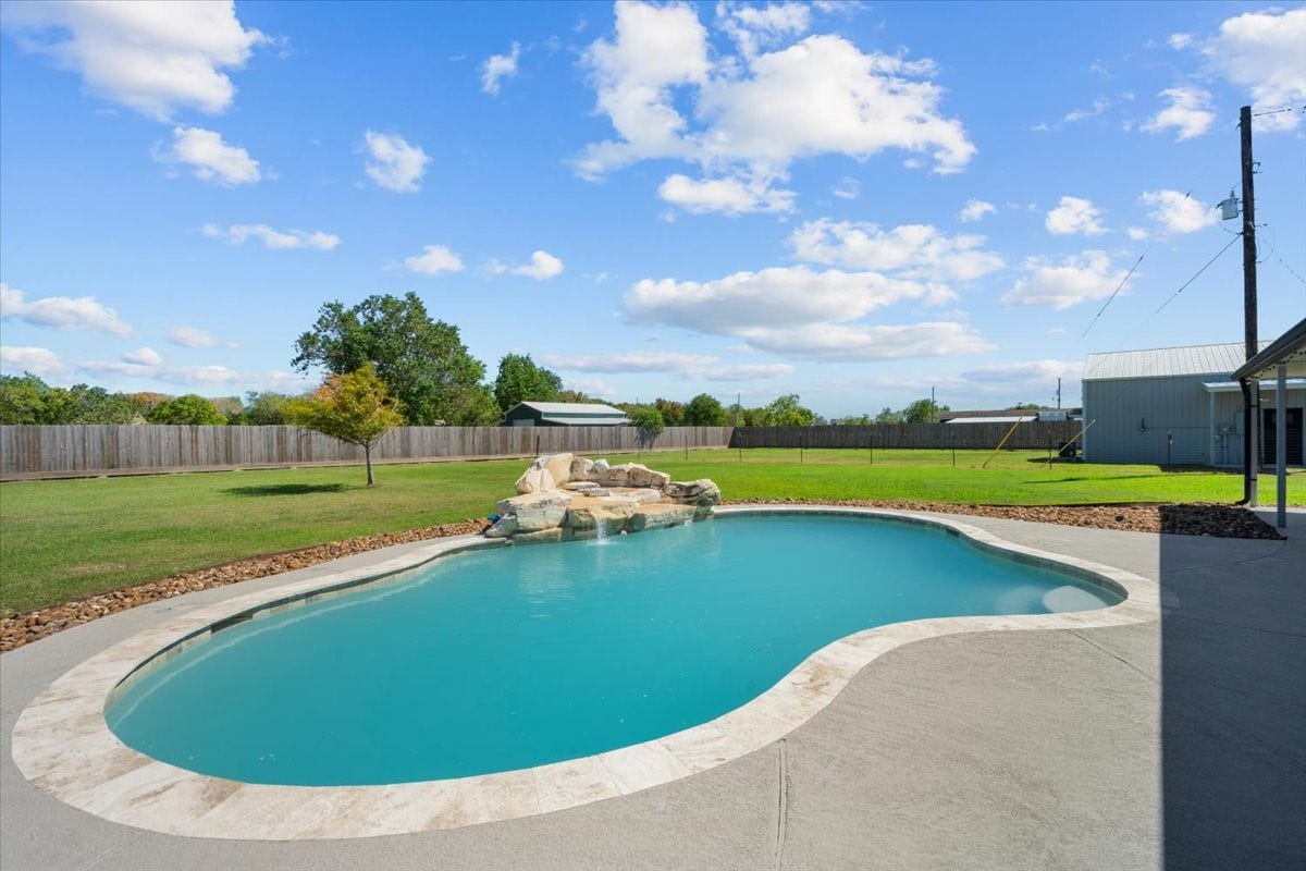Private pool