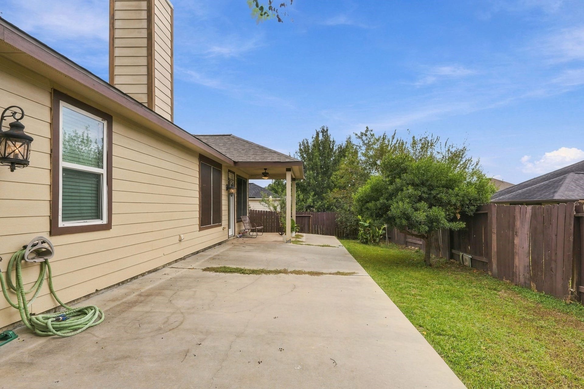 1706 Elmside Court, Conroe, TX 77301 EXTENDED COVERED PATIO