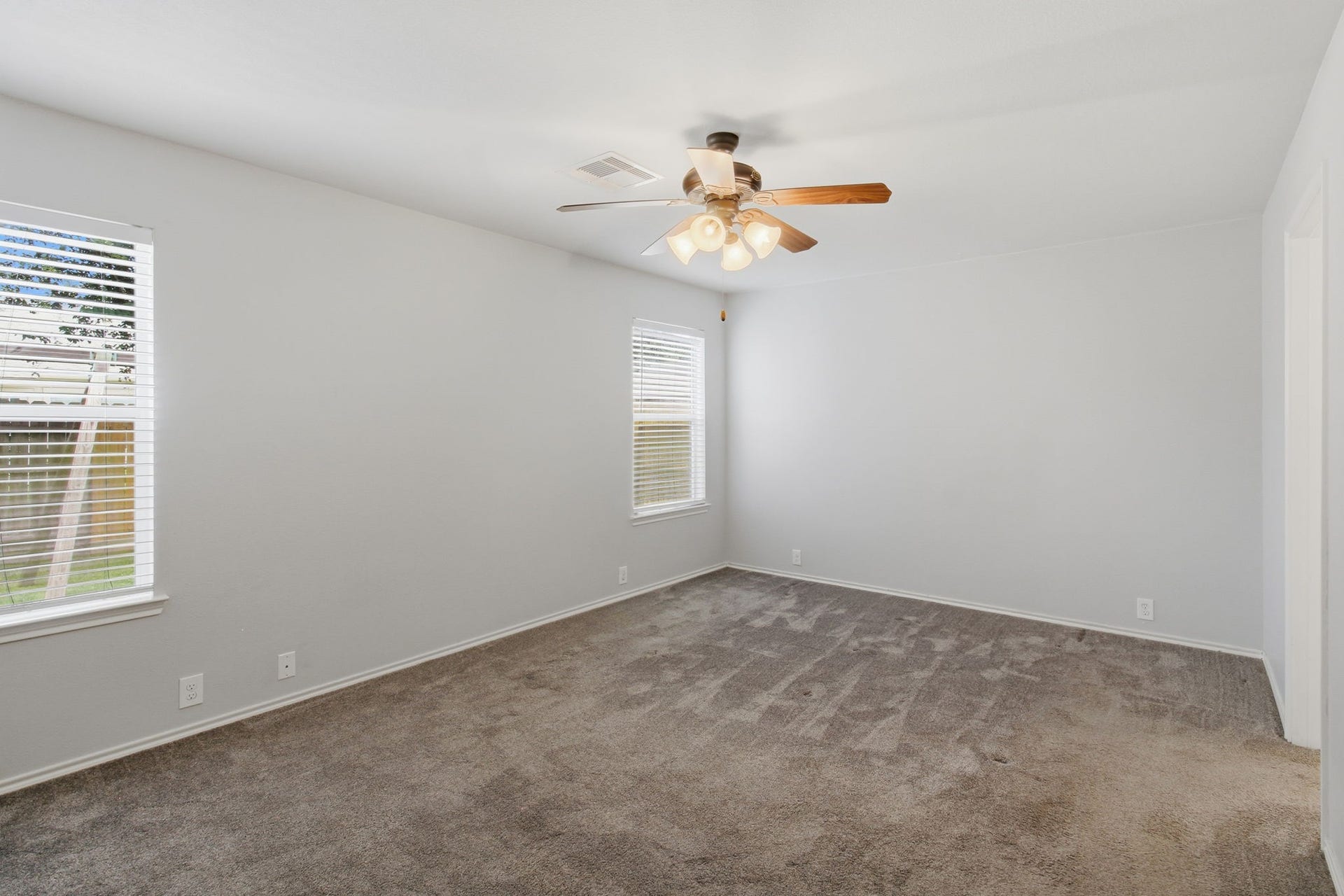 19914 Nandina Knoll, Richmond, TX 77407 Primary bedroom