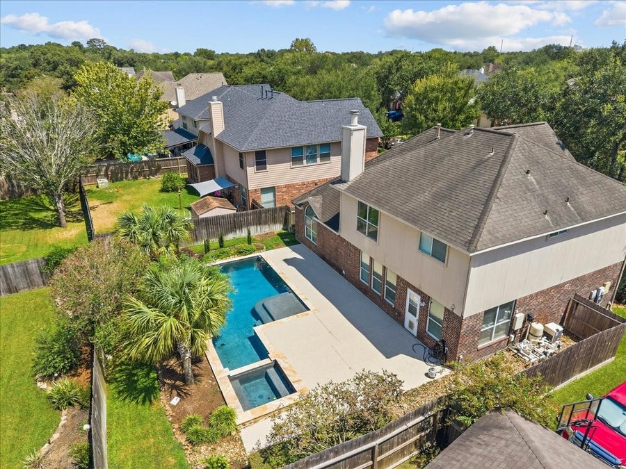 Property photo for 5118 Winterwood Drive, League City, TX