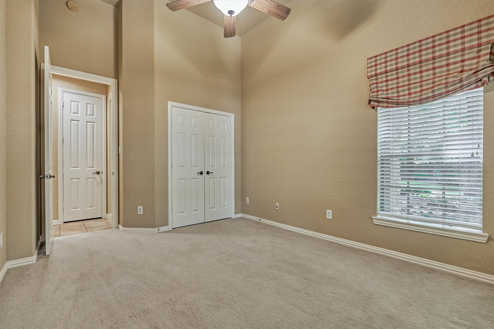 14 Mystic Pines Court, The Woodlands, TX 77382 14 Mystic Pines Court, The Woodlands, TX 77382