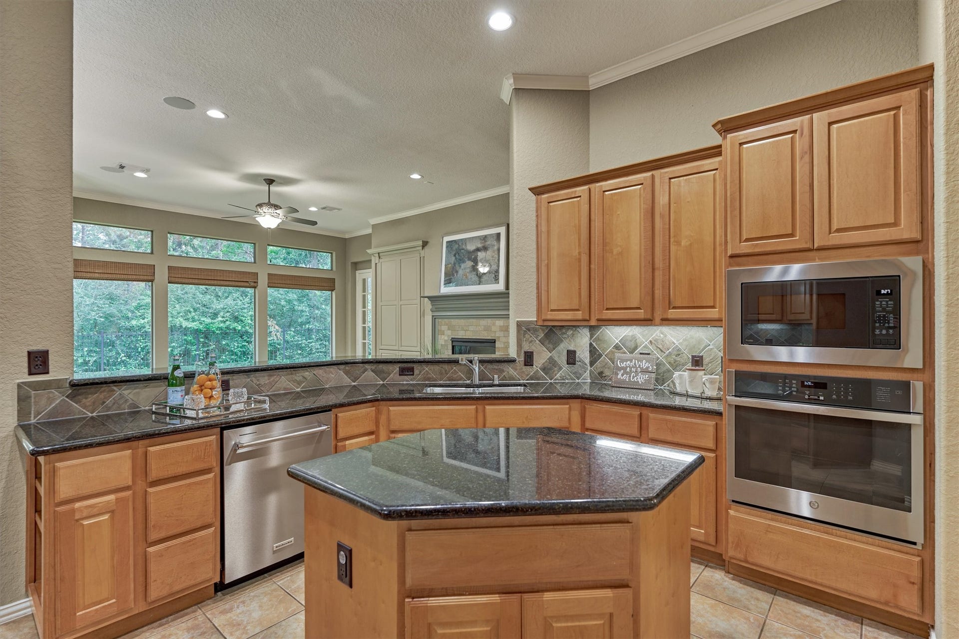 14 Mystic Pines Court, The Woodlands, TX 77382 14 Mystic Pines Court, The Woodlands, TX 77382
