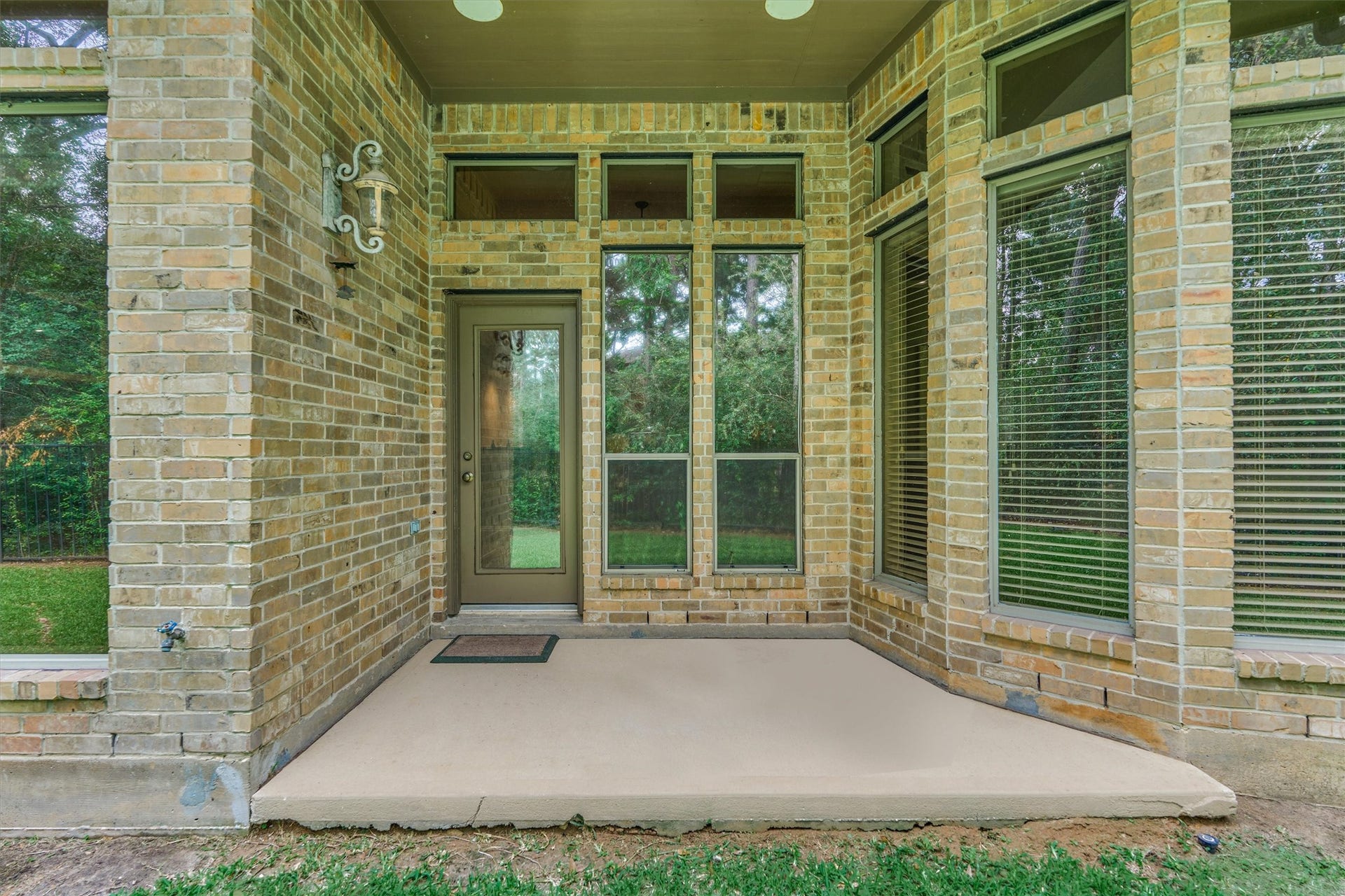 14 Mystic Pines Court, The Woodlands, TX 77382 14 Mystic Pines Court, The Woodlands, TX 77382