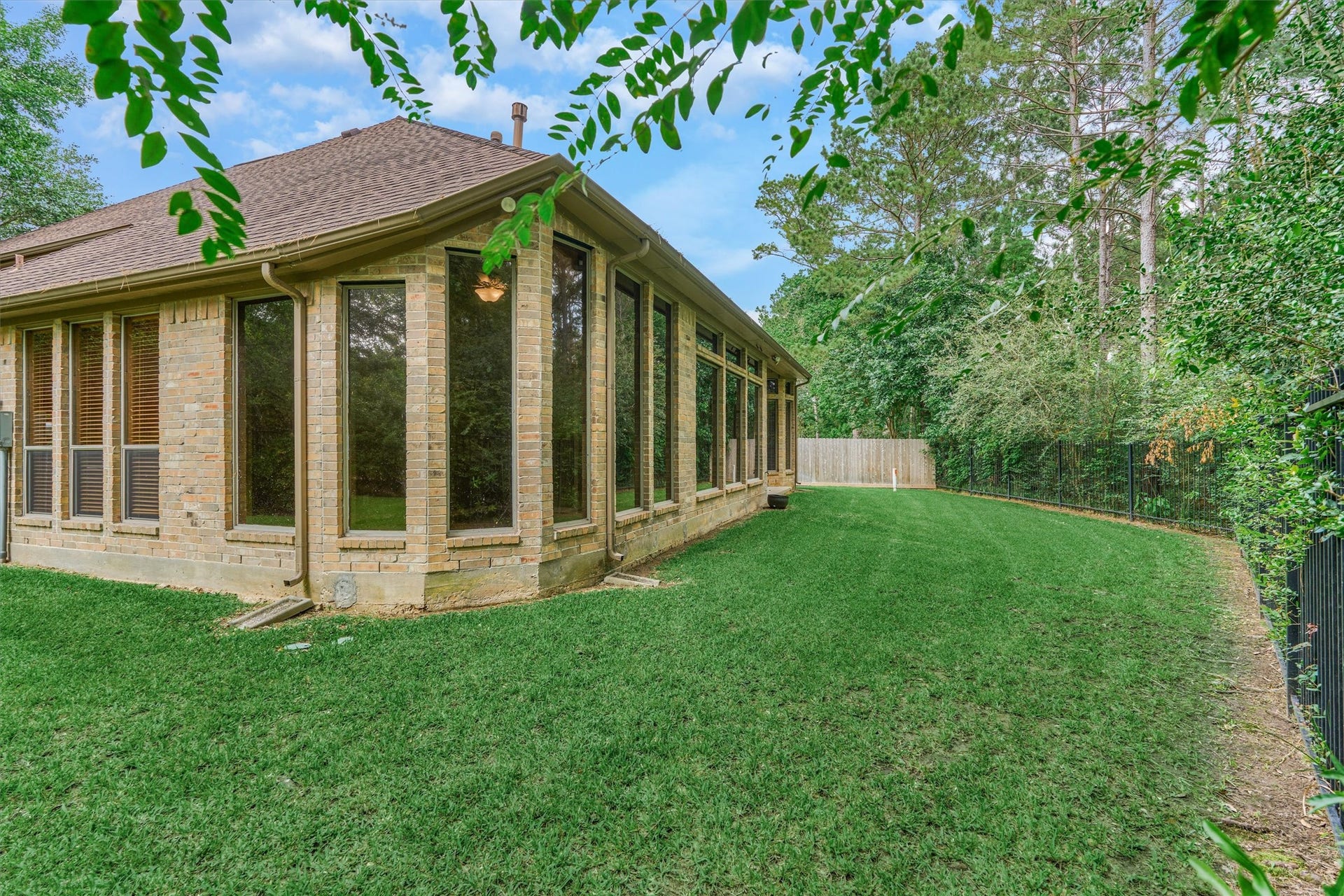 14 Mystic Pines Court, The Woodlands, TX 77382 14 Mystic Pines Court, The Woodlands, TX 77382
