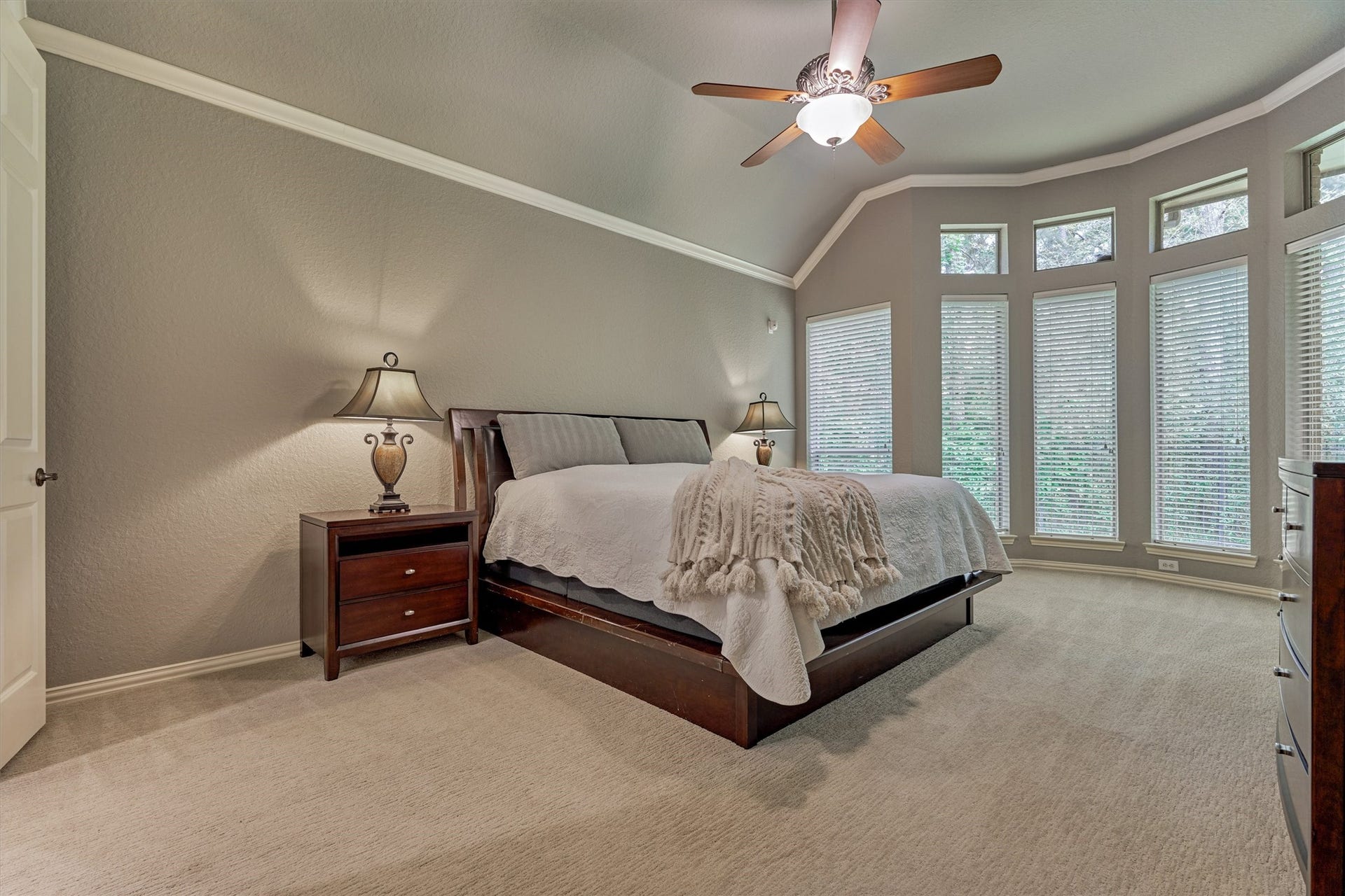 14 Mystic Pines Court, The Woodlands, TX 77382 14 Mystic Pines Court, The Woodlands, TX 77382