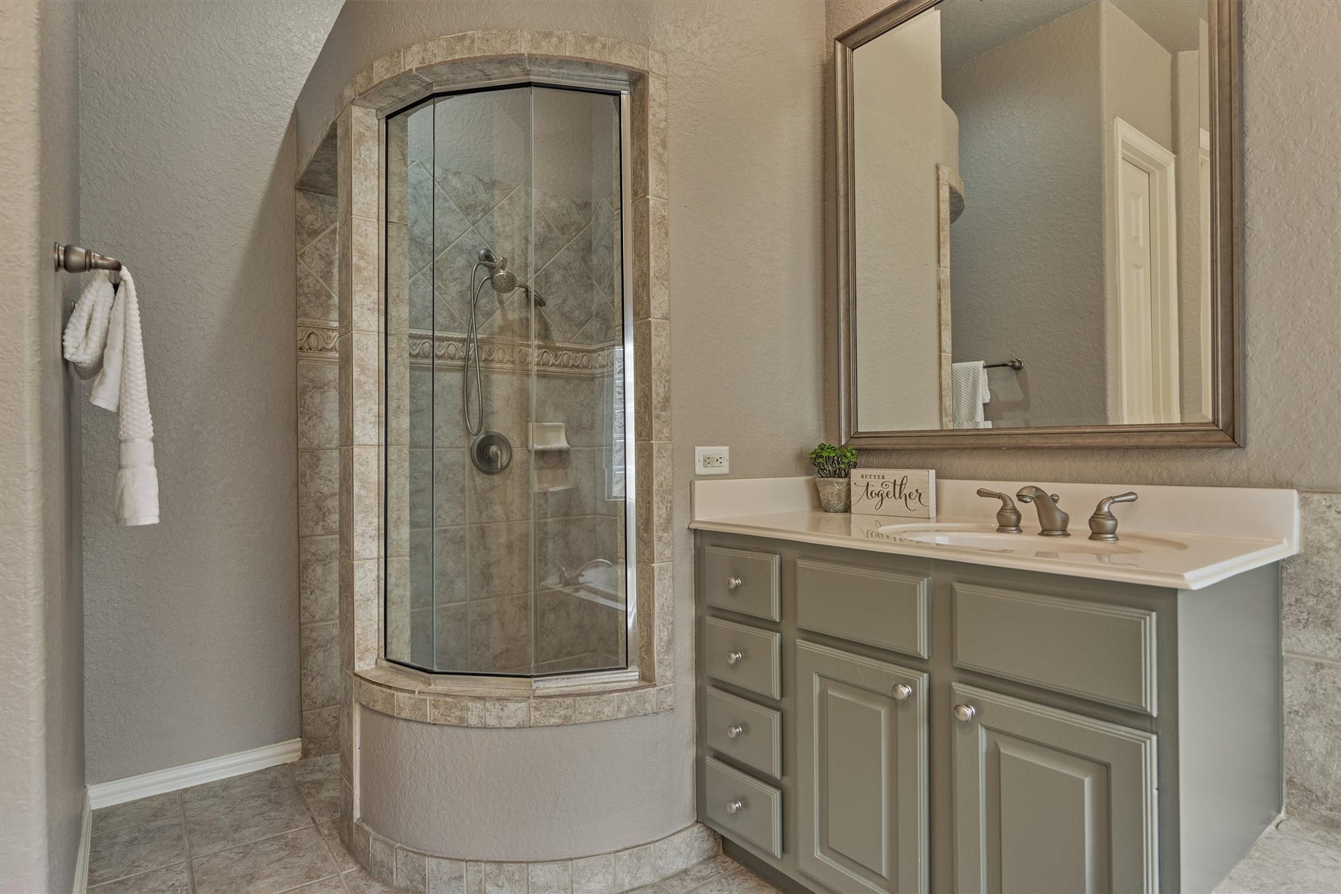 14 Mystic Pines Court, The Woodlands, TX 77382 14 Mystic Pines Court, The Woodlands, TX 77382