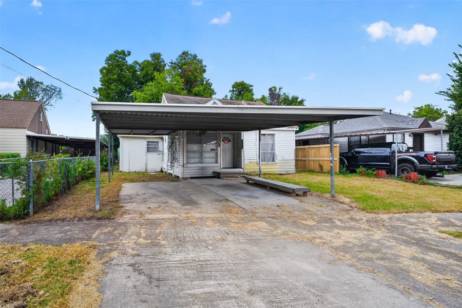 Property photo for 7003 Myrtle Street, Houston, TX